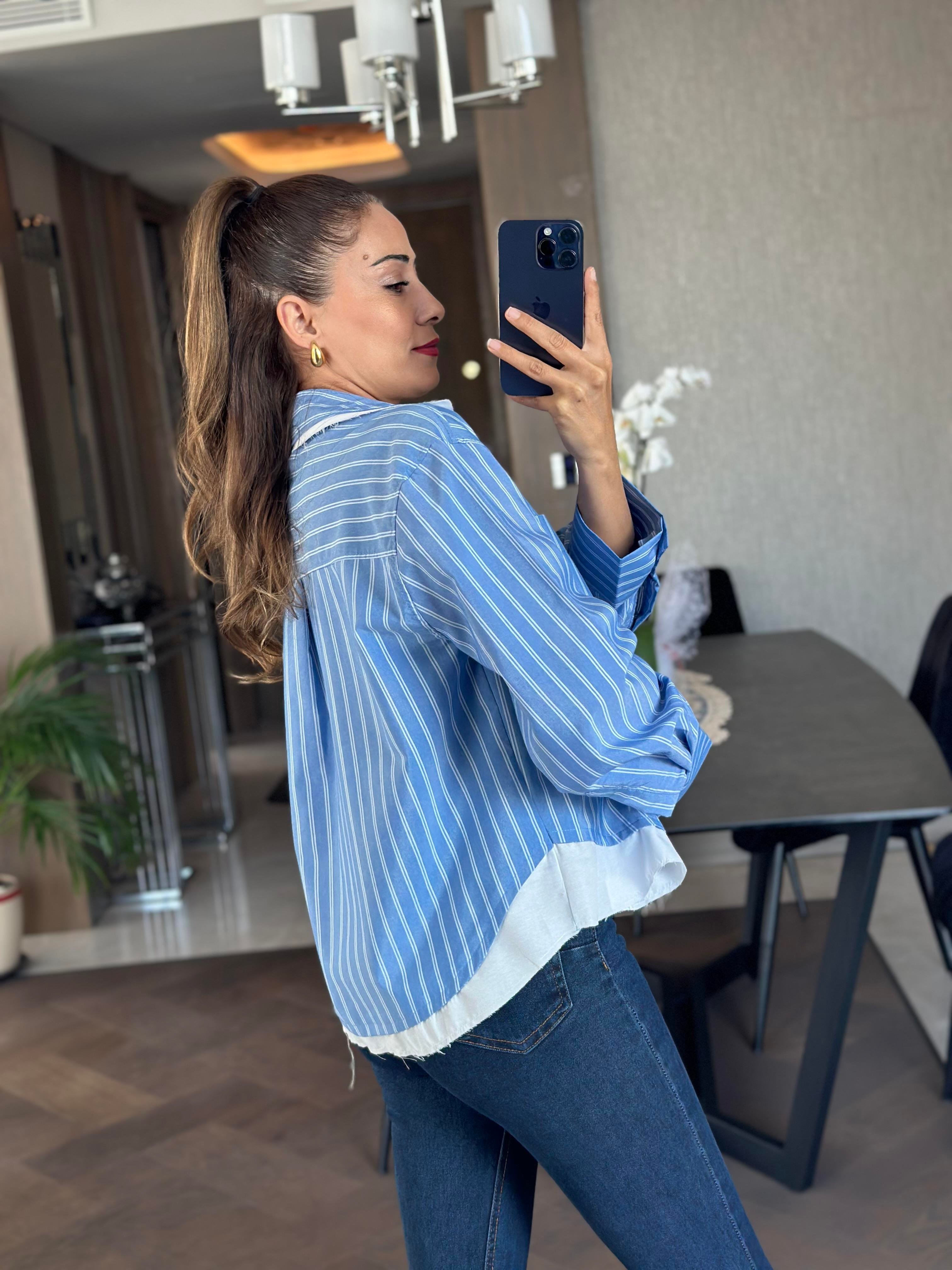 Mavi Çizgili Yakası Ve Eteği Beyaz Detay Kadın Gömlek