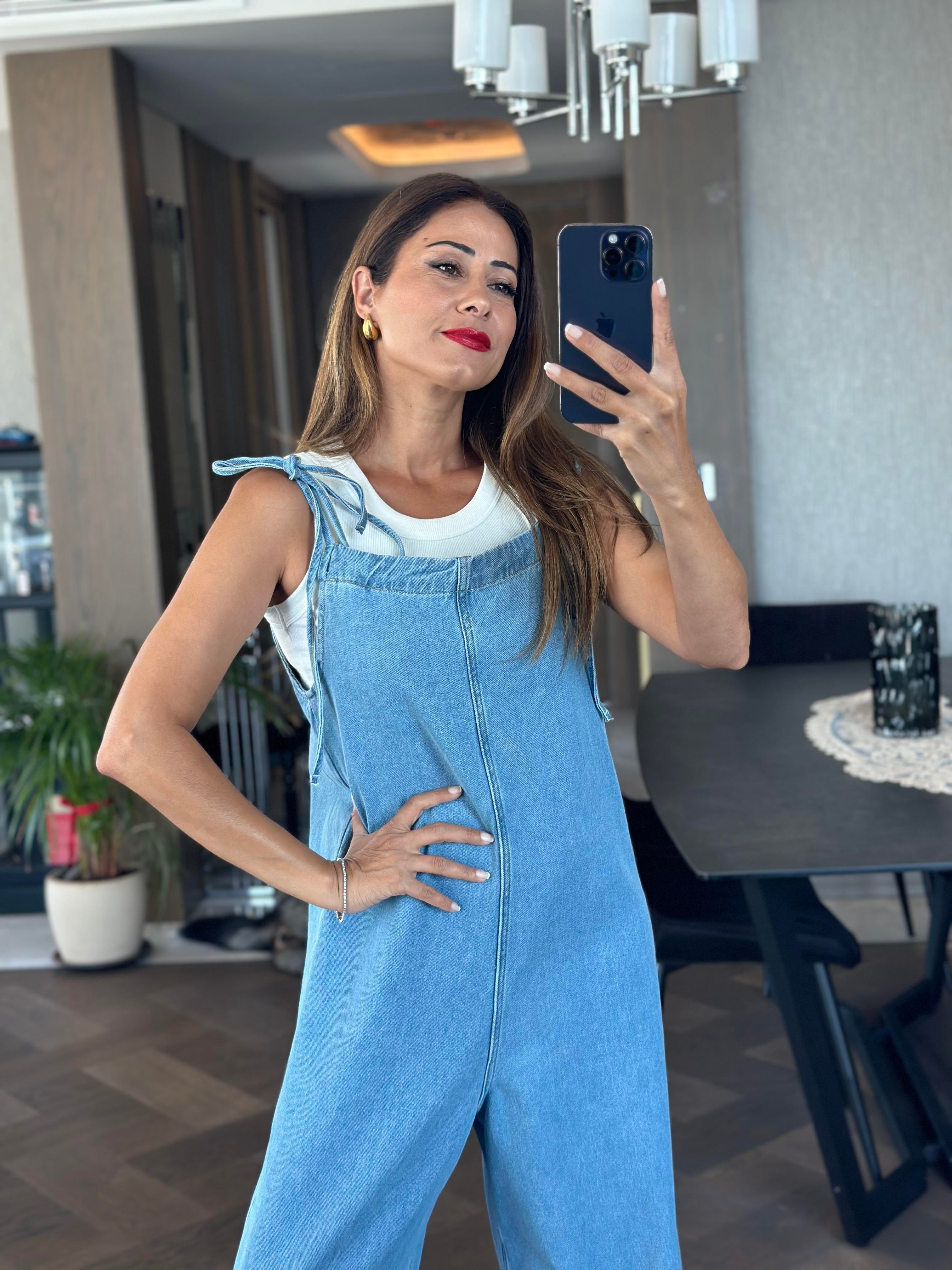 Mavi İp Askılı Arkası V Geniş Paça Kadın Jean Tulum