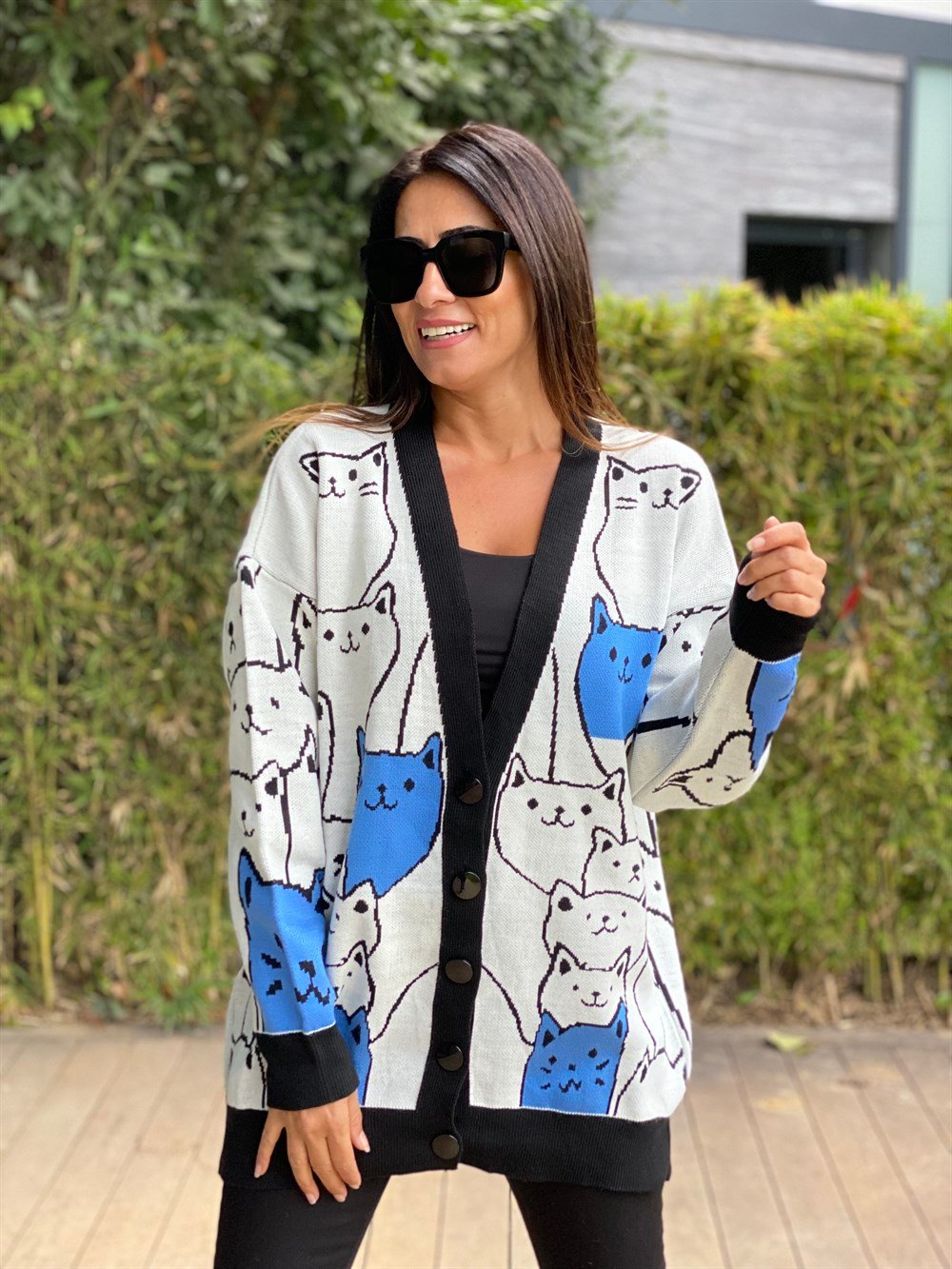 Mavi Kedi Desenli Düğmeli Kadın Hırka