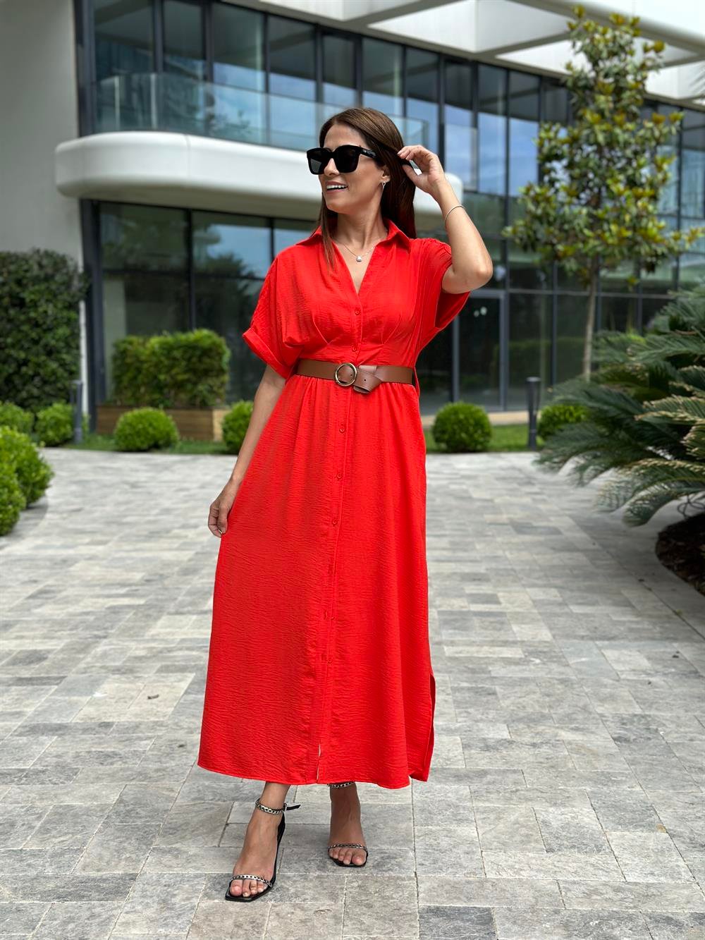 Nar Çiçeği Ön Ve Arka Pileli Kısa Kol Kemerli Kadın Gömlek Elbise