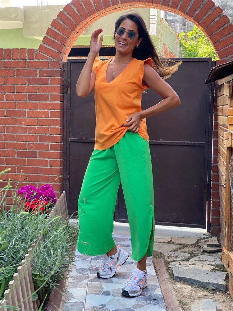 Orange Kolları Volanlı V Yaka Kadın T-Shirt