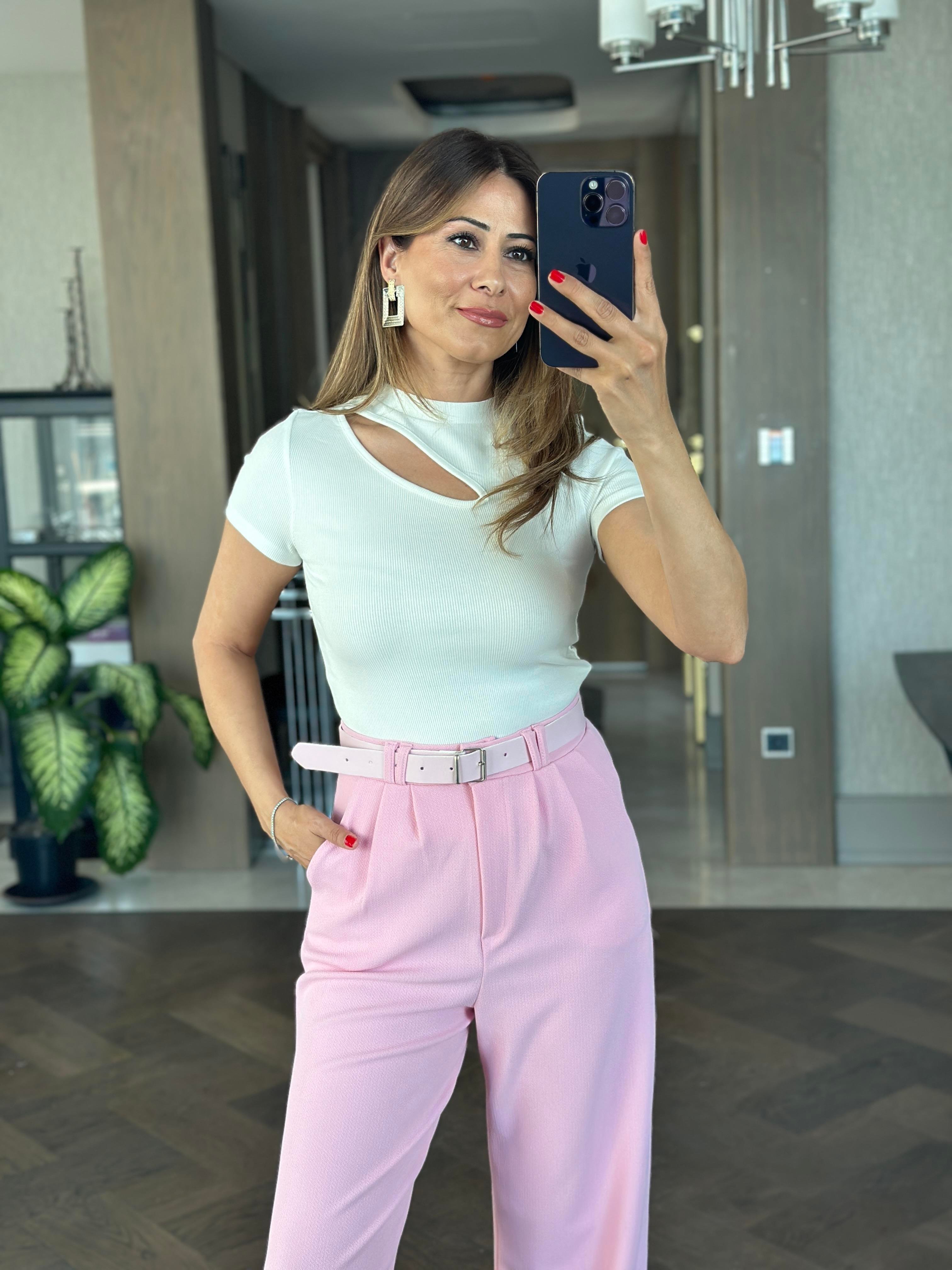 Pembe Çift Pileli Kemerli Likralı Krep Kadın Pantolon