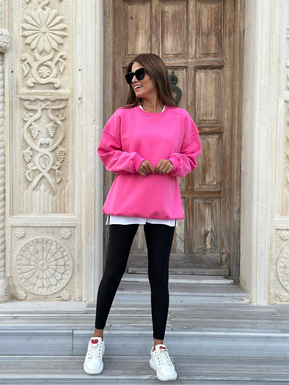 Pembe Omzu Dikiş Detay Bisiklet Yaka Şardonlu Kadın Sweatshirt