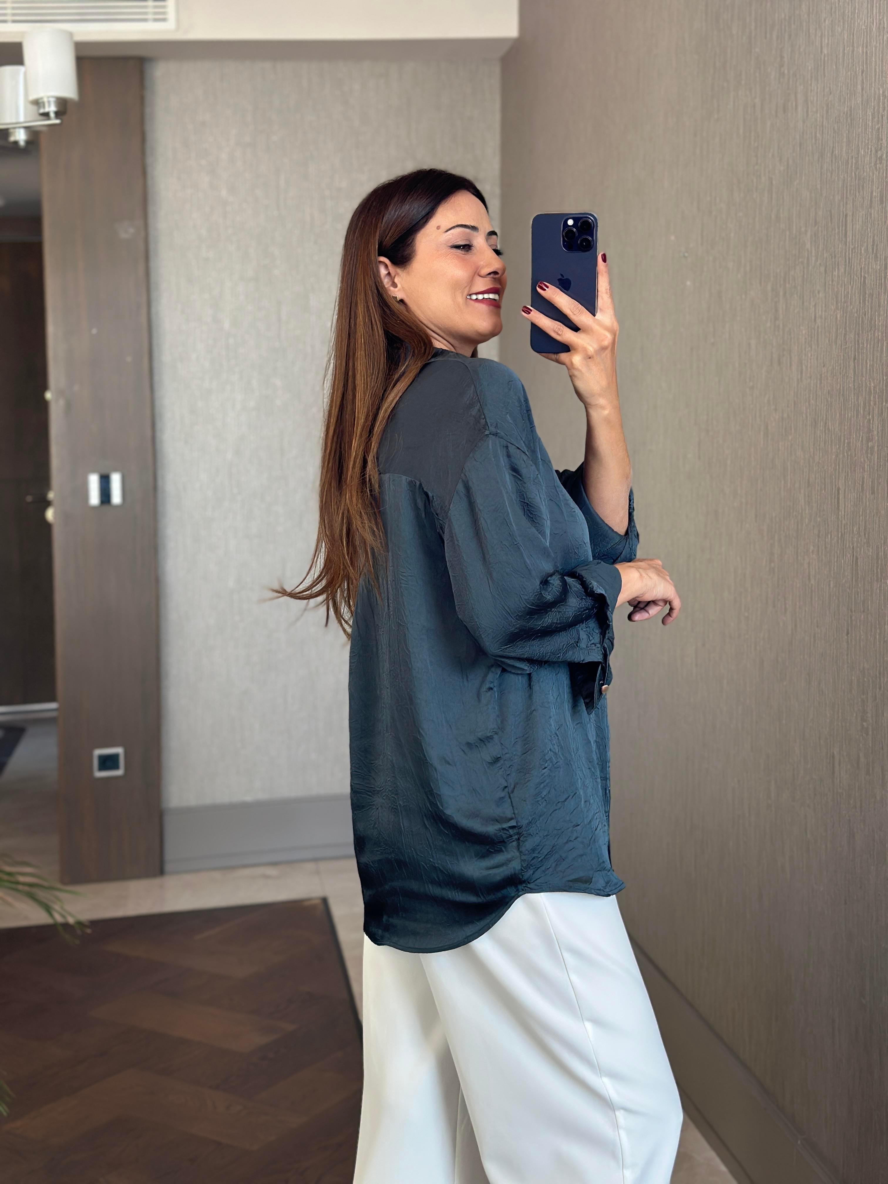 Petrol Kırışık Saten Uzun Kol Kadın Gömlek