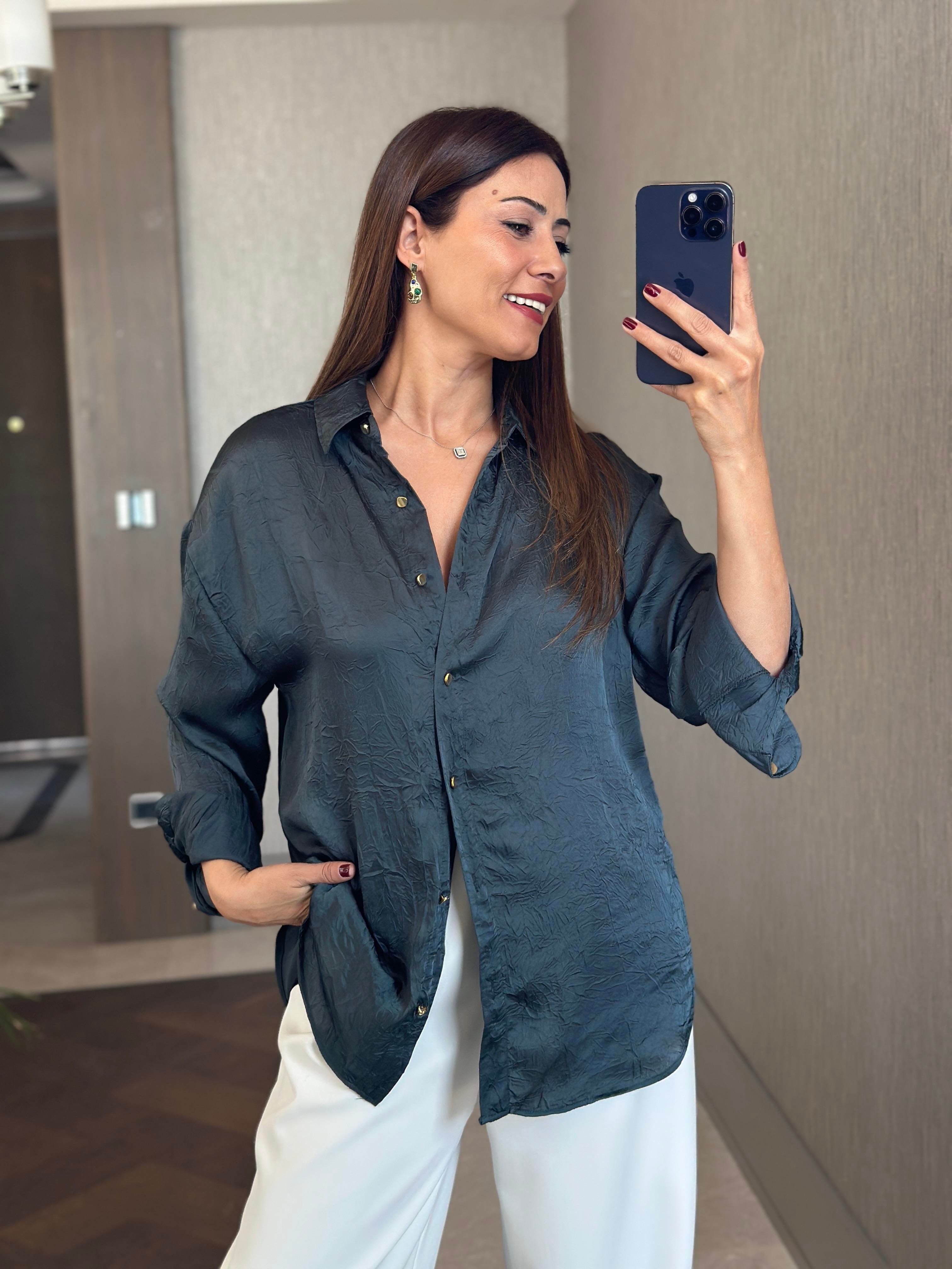 Petrol Kırışık Saten Uzun Kol Kadın Gömlek