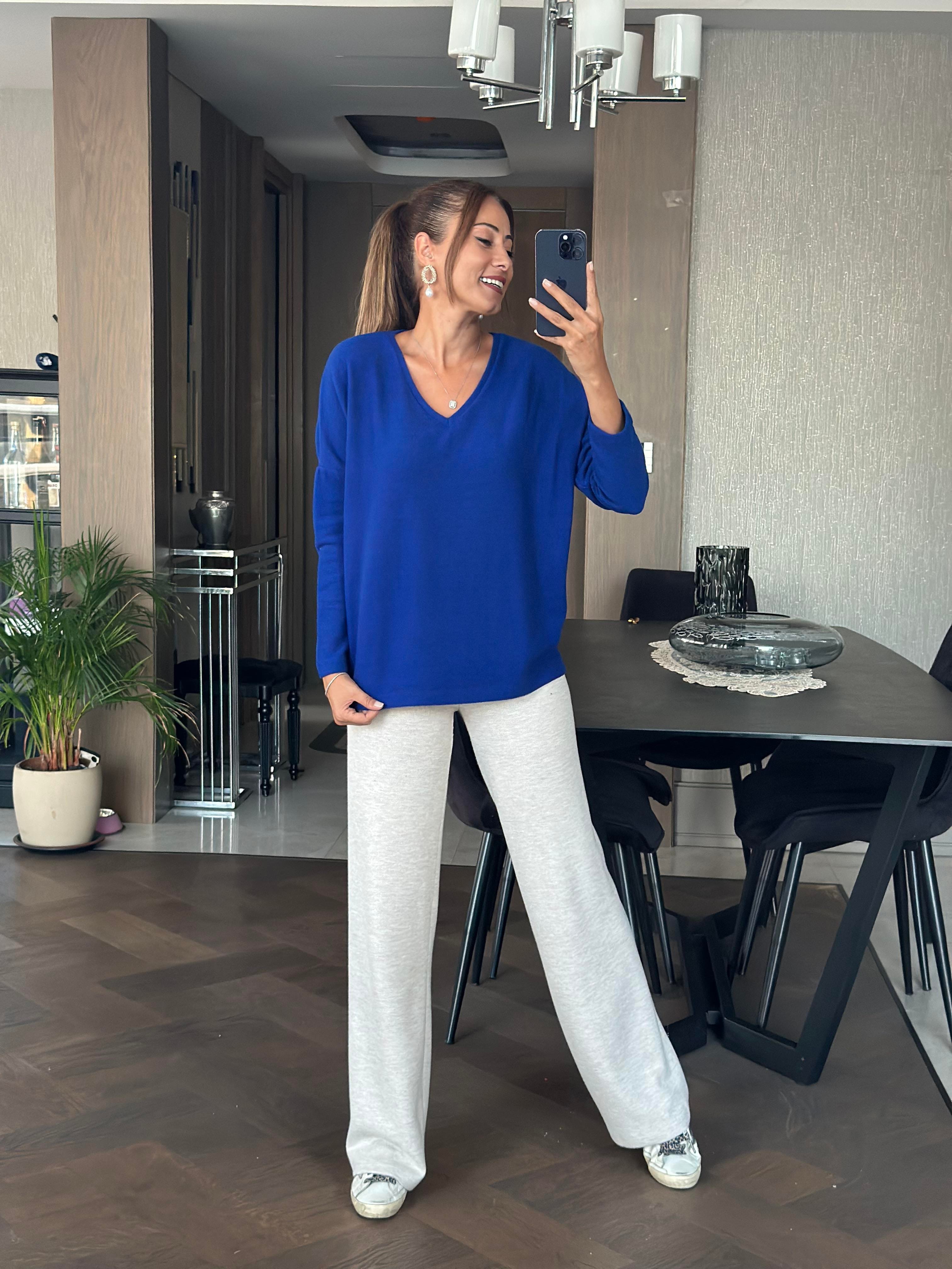 Saks V Yaka Uzun Kol Yumoş Kadın Bluz