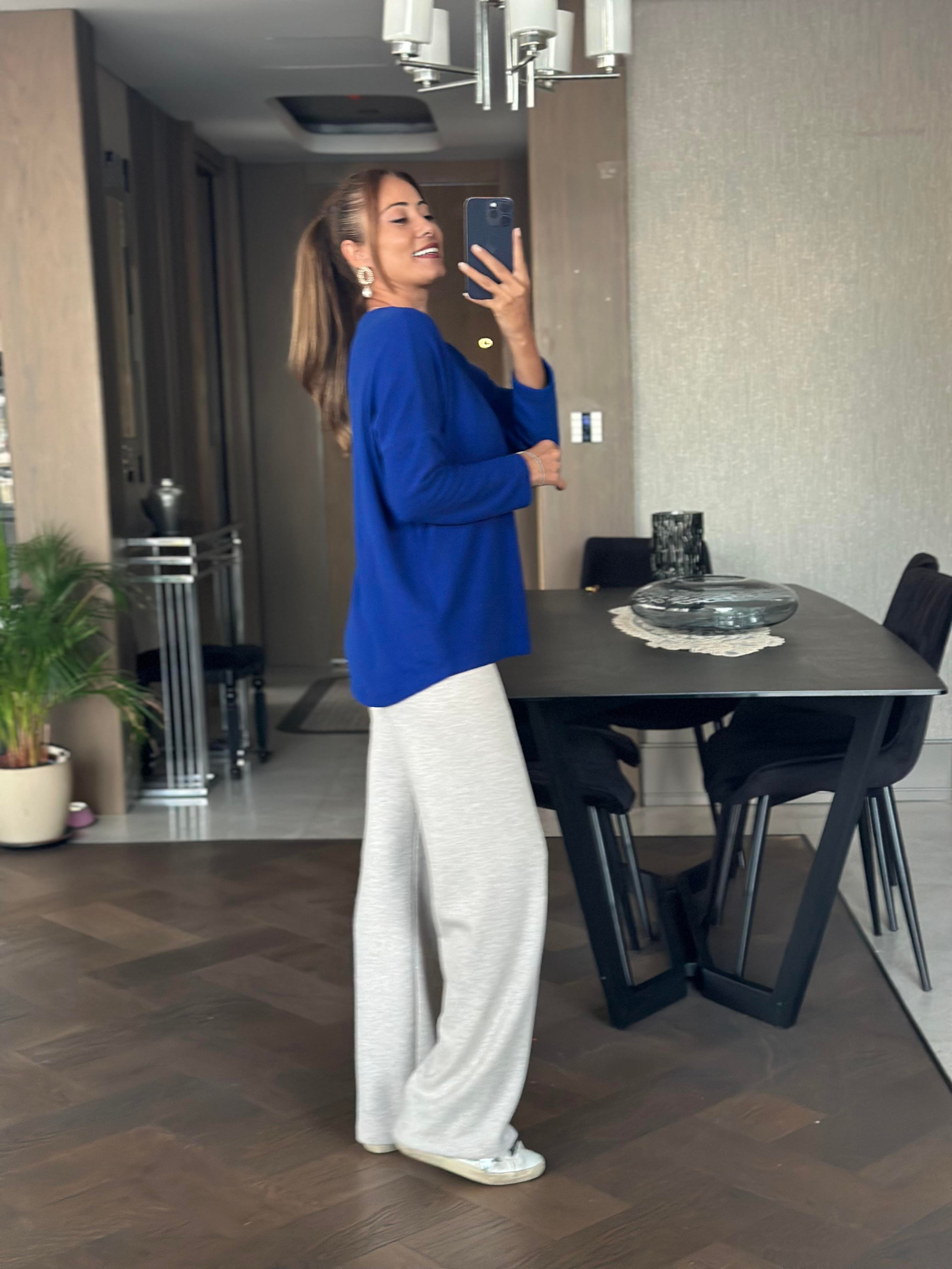 Saks V Yaka Uzun Kol Yumoş Kadın Bluz
