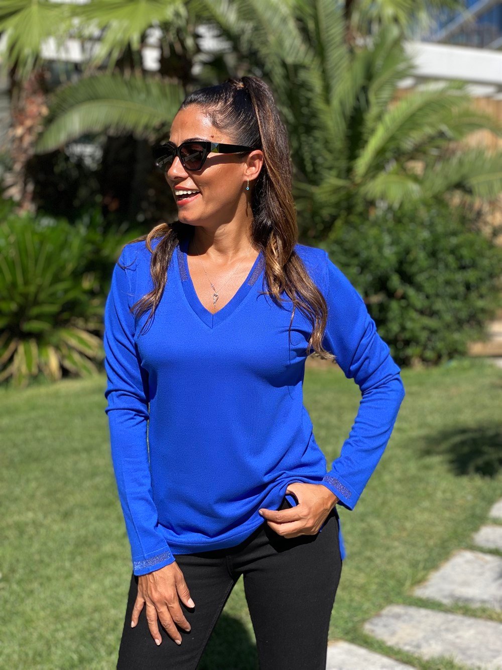 Saks Yakası Ve Kolları V Yaka Merserize Kadın Bluz