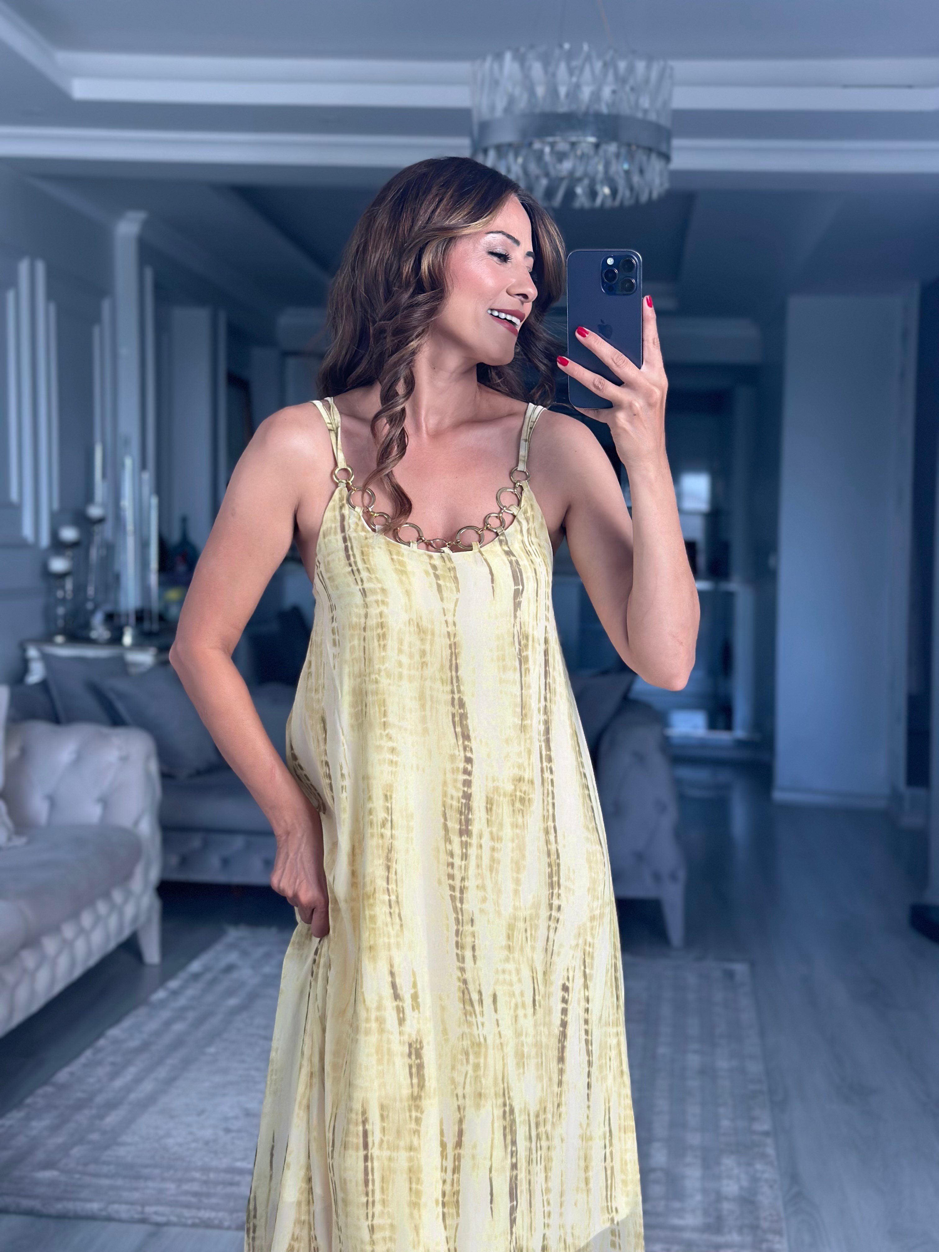 Sarı Halka Aksesuarlı Askılı Maxi Boy Kadın Elbise