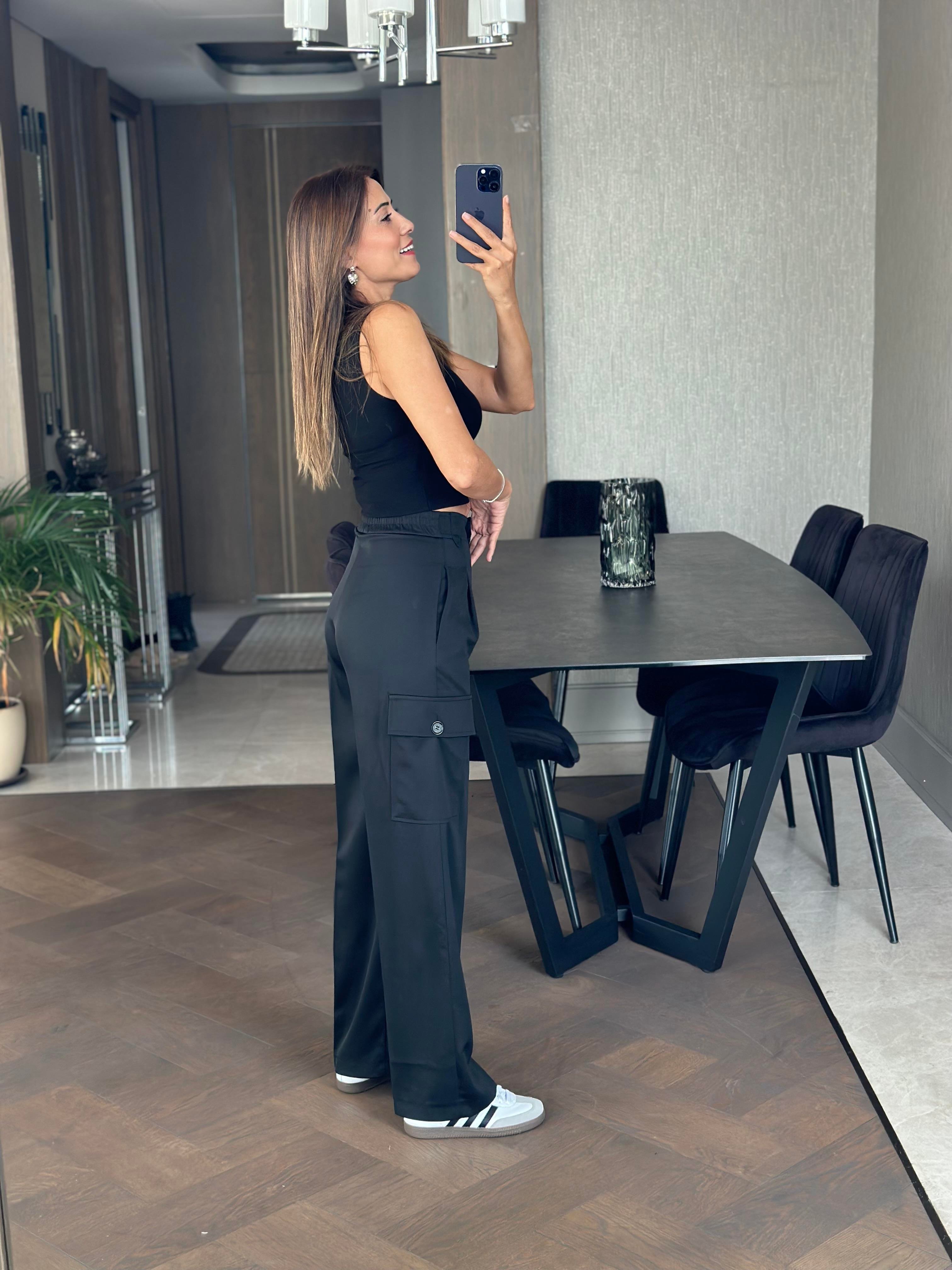 Siyah Arka Beli Lastikli Kargo Cepli Kadın Pantolon