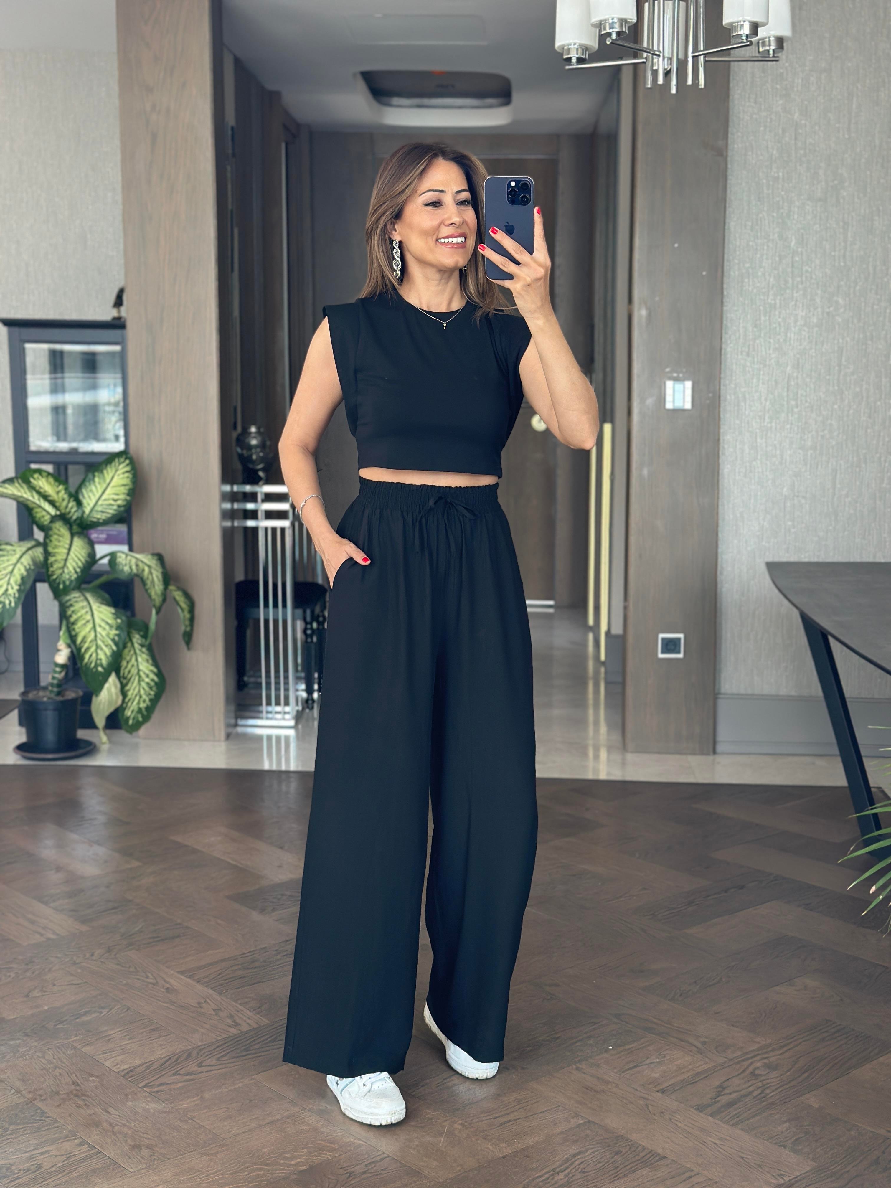 Siyah Bağcık Detay Çilek Yürüyüş Kadın Pantolon