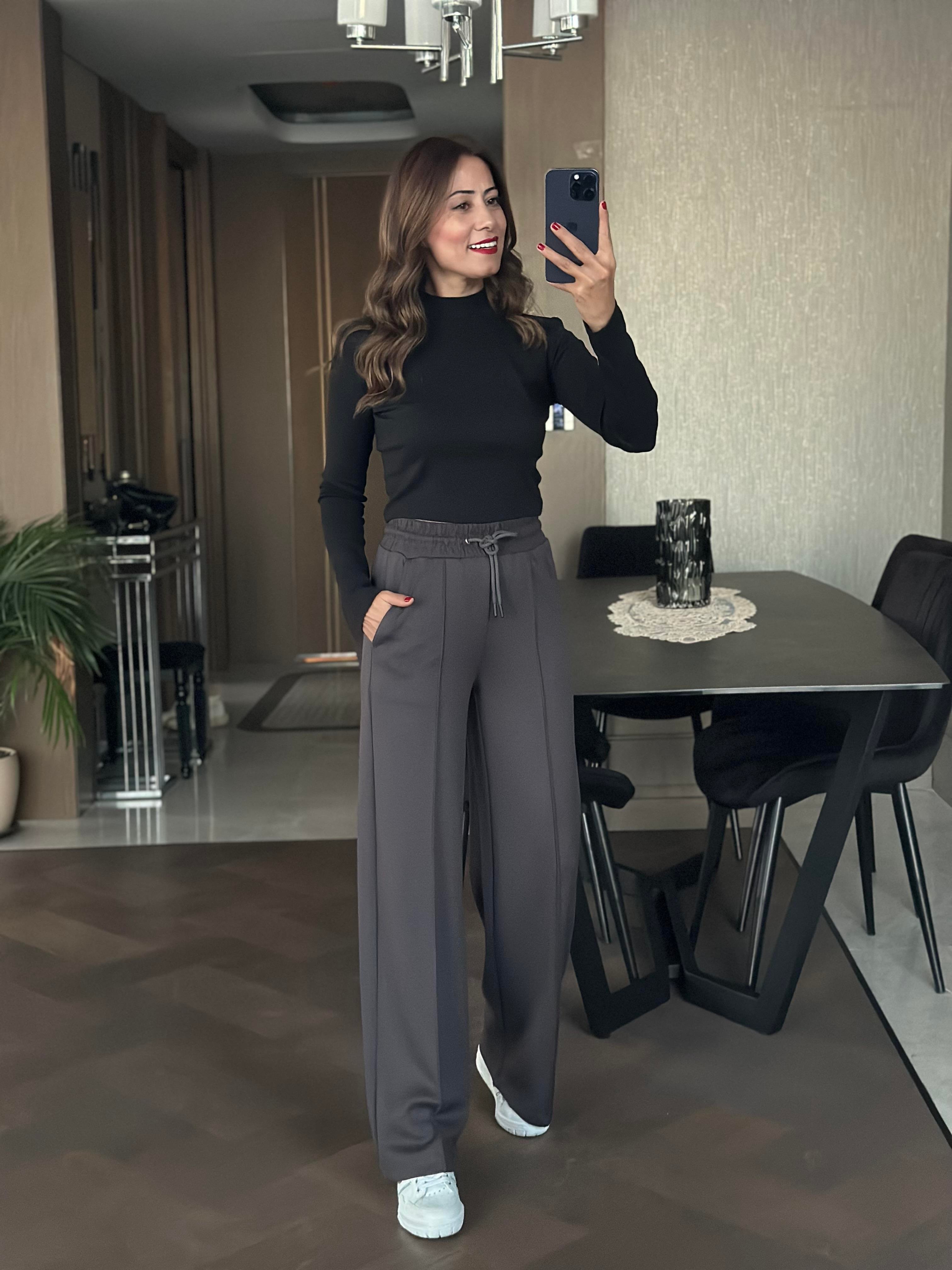 Siyah Balıkçı Yaka Uzun Kol Kadın Crop Body