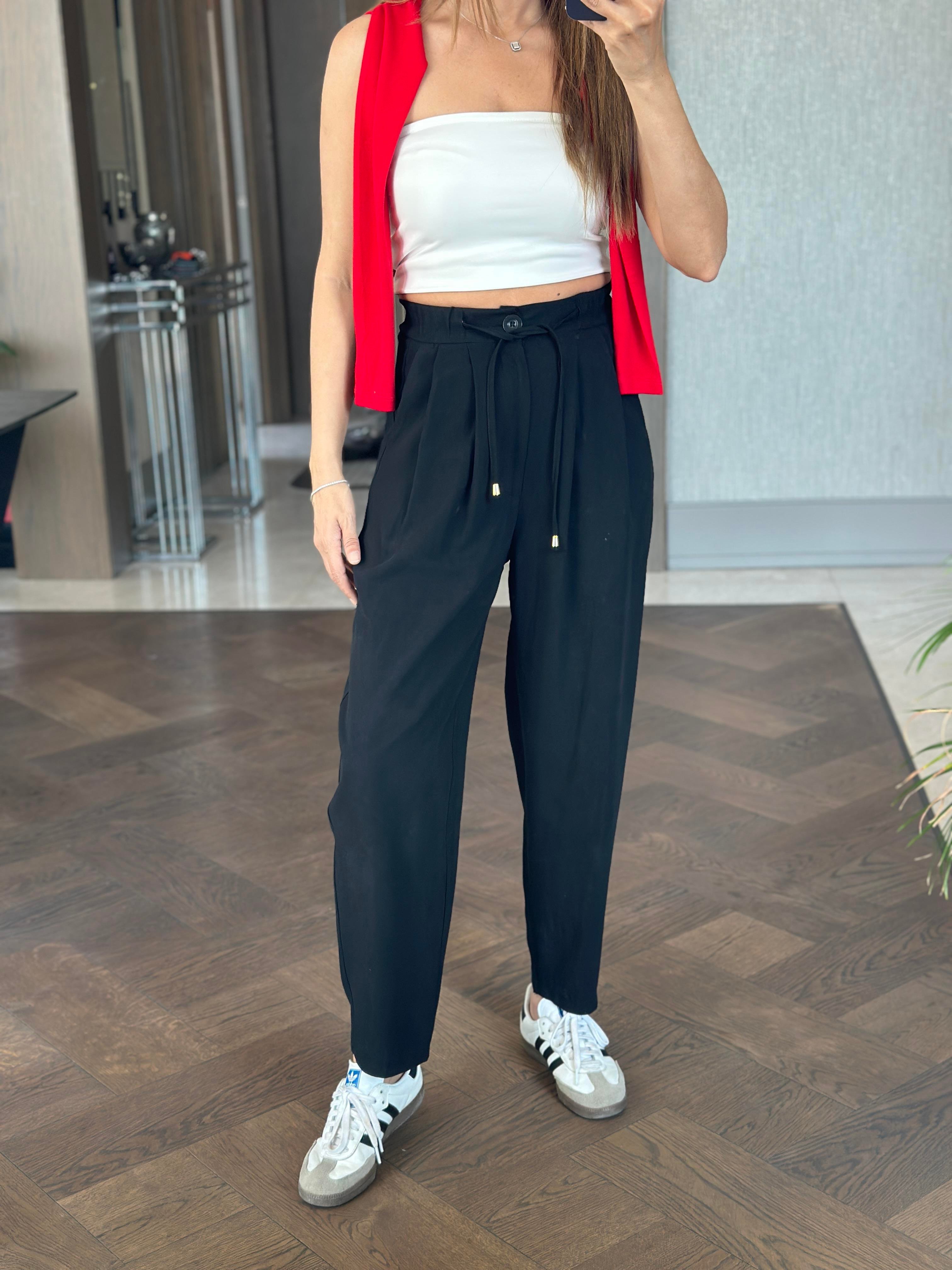 Siyah Beli Bağcıklı Önü Pileli Kadın Pantolon