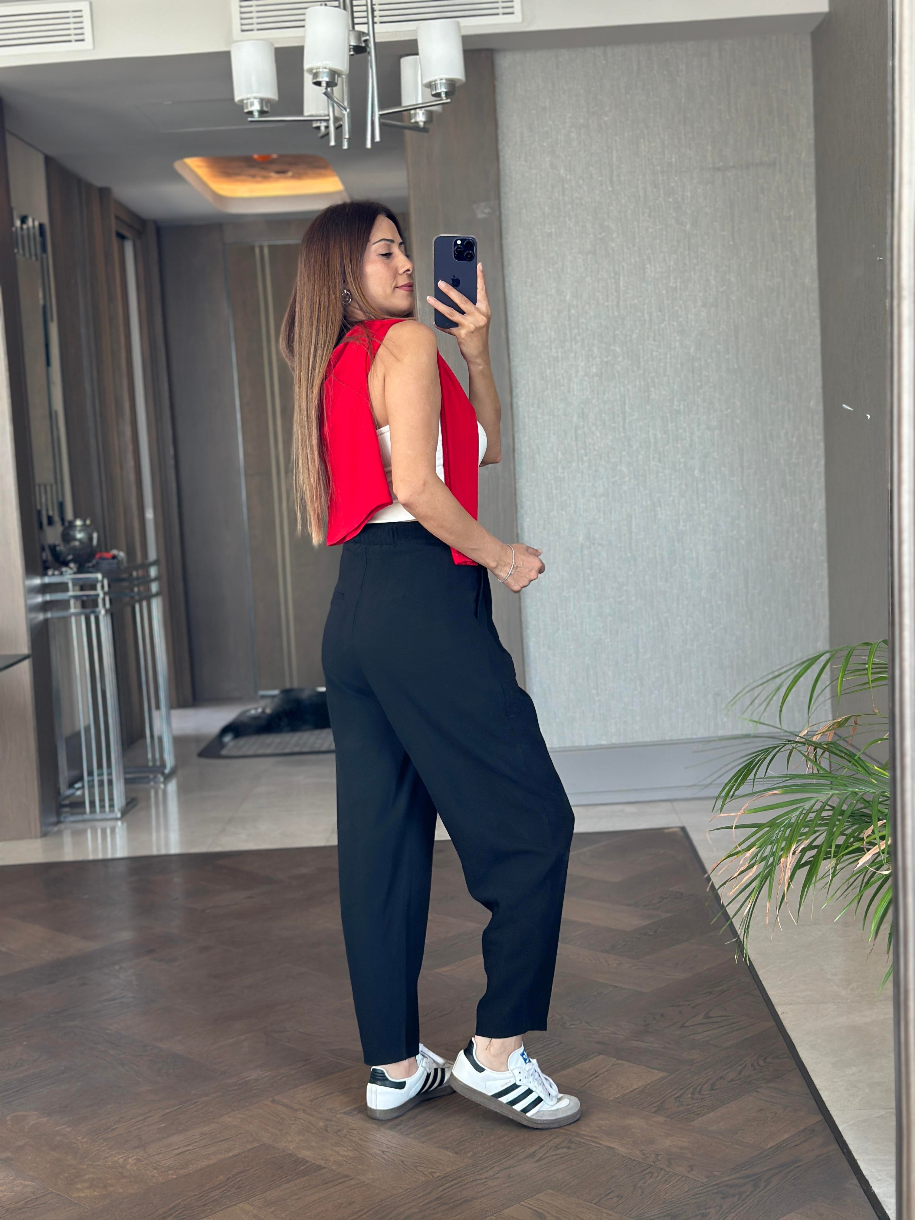 Siyah Beli Bağcıklı Önü Pileli Kadın Pantolon