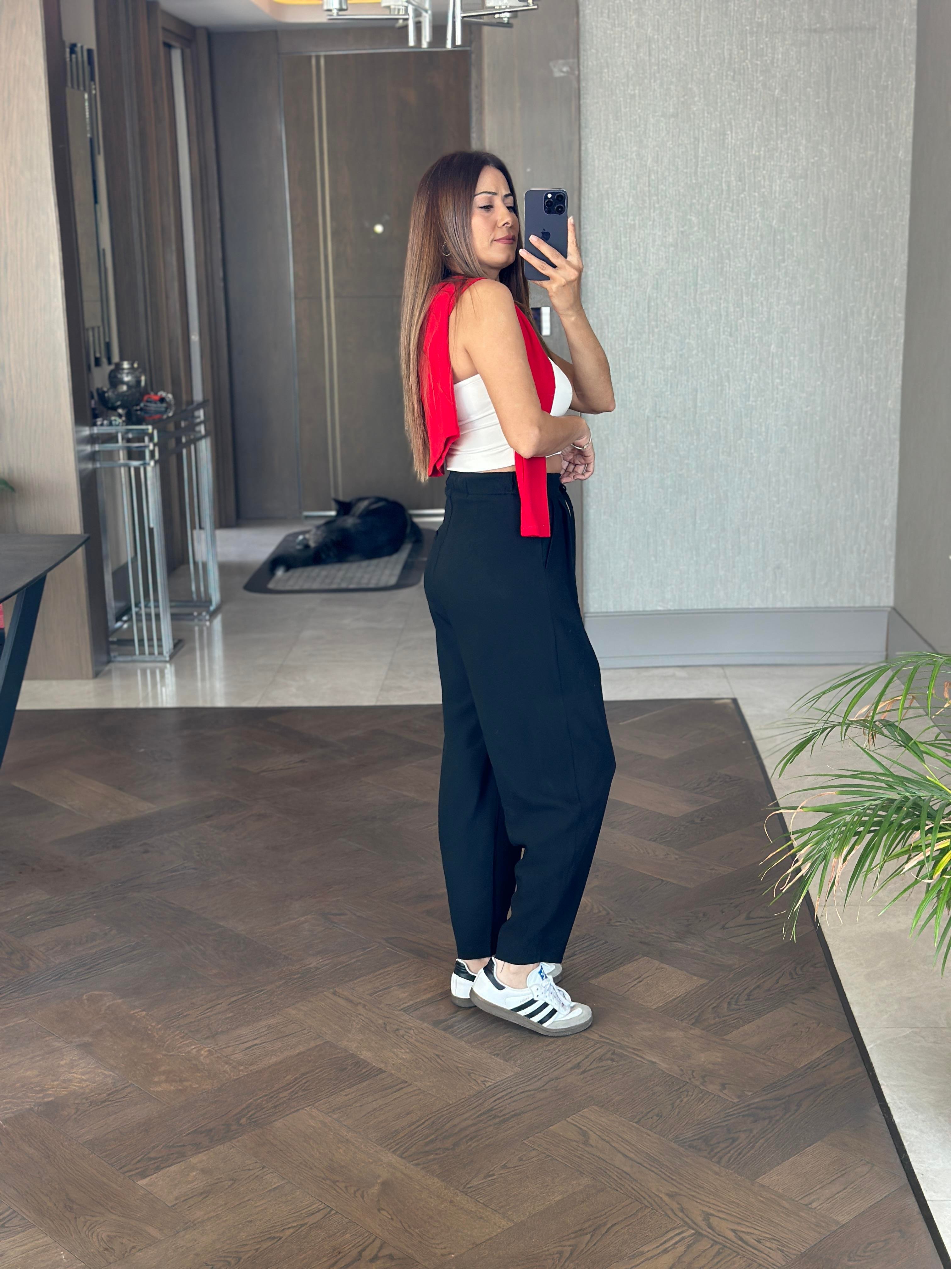 Siyah Beli Bağcıklı Önü Pileli Kadın Pantolon