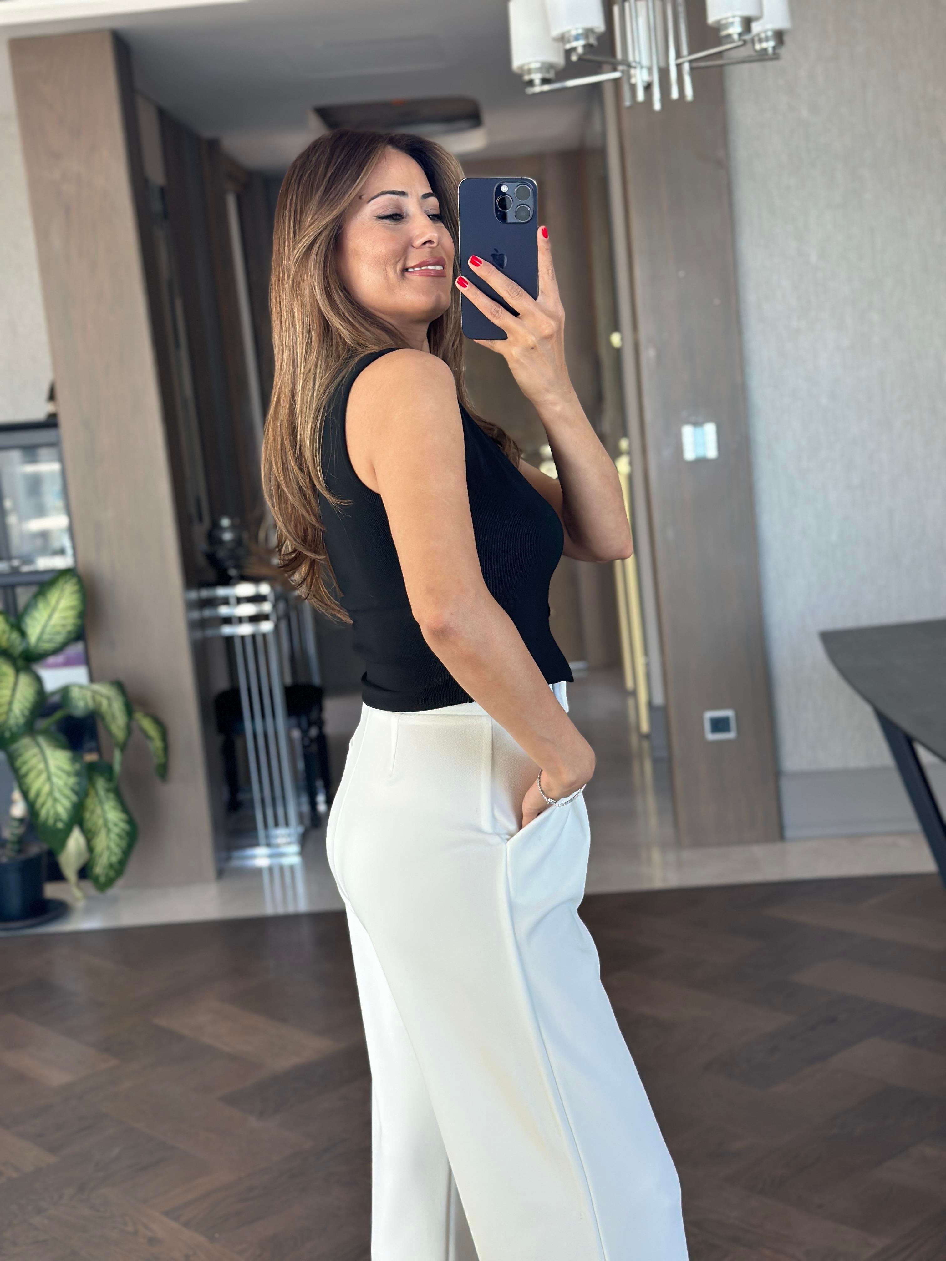 Siyah Bisiklet Yaka Sıfır Kol Güneş Serisi Kadın Büstiyer