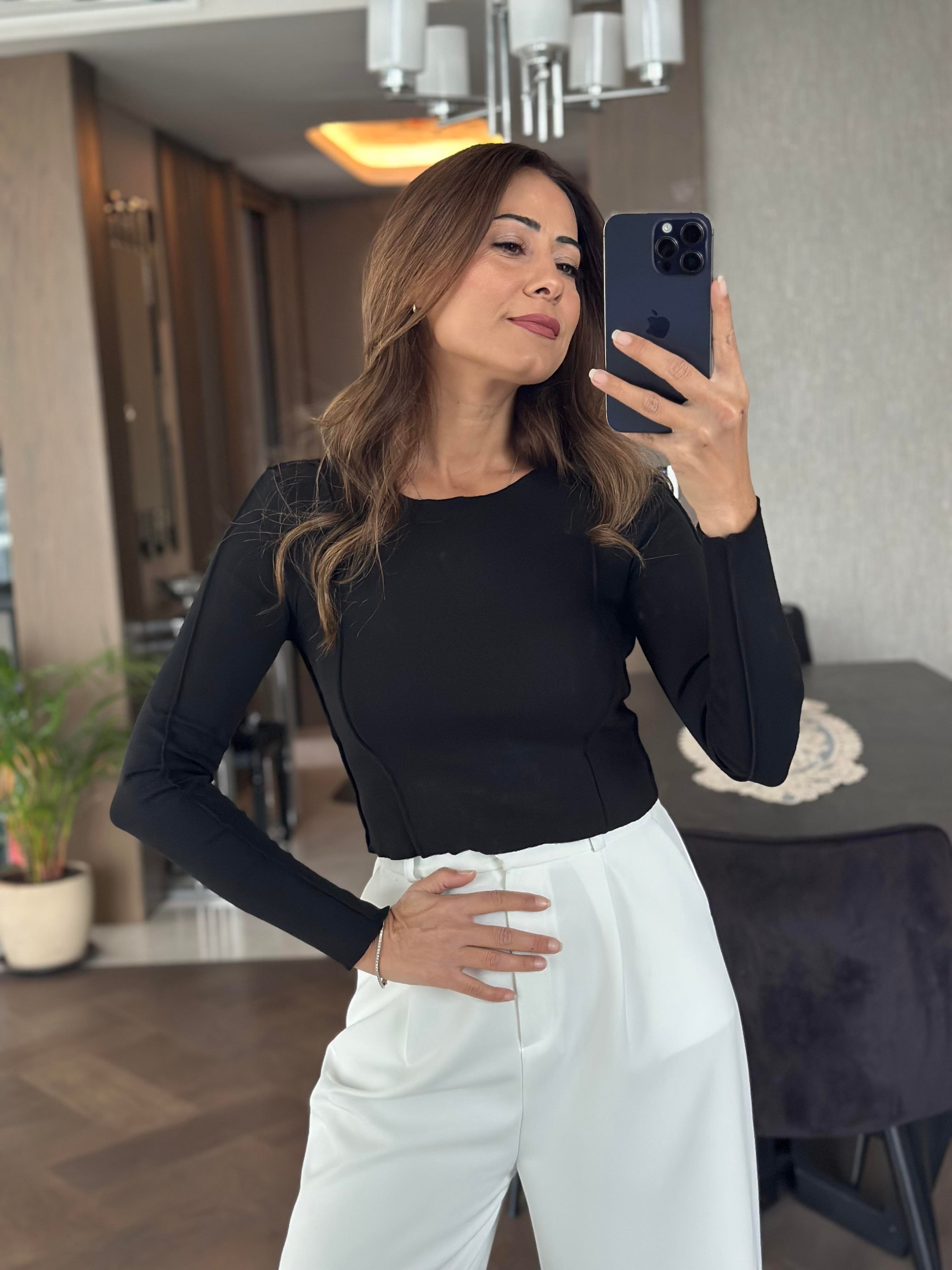 Siyah Bisiklet Yaka Ters Dikişli Uzun Kol Kadın Crop Body