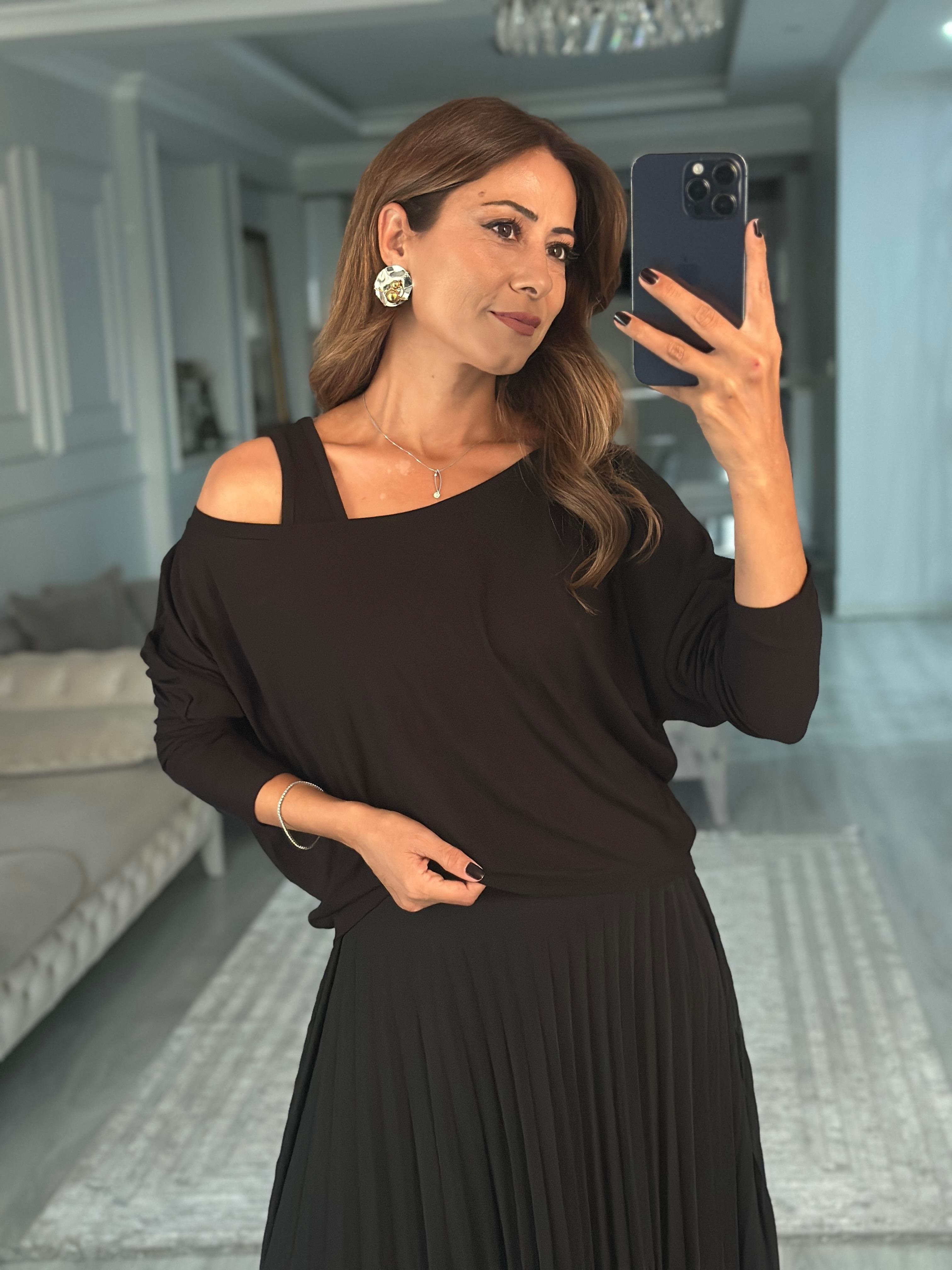 Siyah Bluzlu Pliseli Midi Boy Kadın İkili Elbise