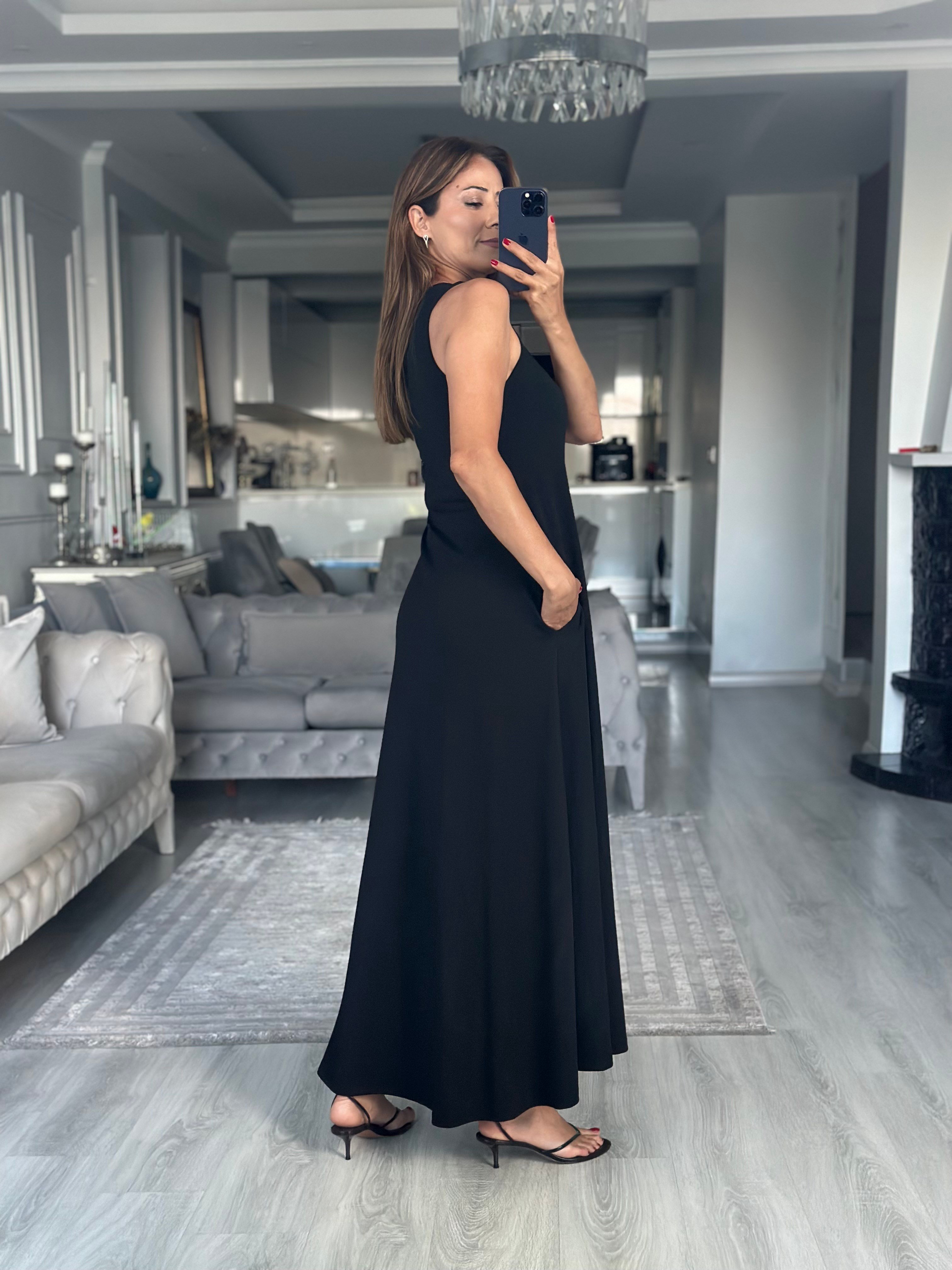 Siyah Çelik Örme Fermuarlı Kare Yaka Midi Boy Kadın Elbise 