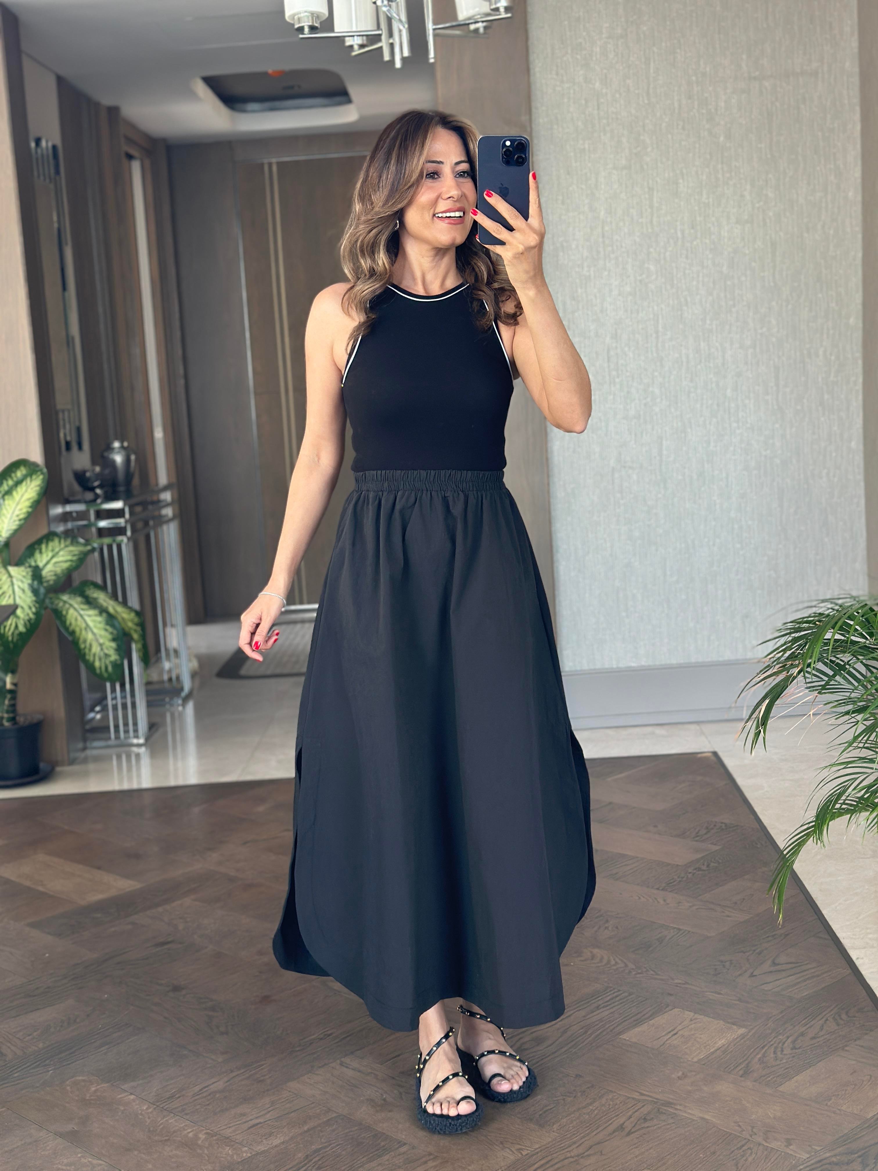 Siyah Çift Yırtmaçlı Üstü Kaşkorse Paraşüt Kadın Maksi Boy Elbise