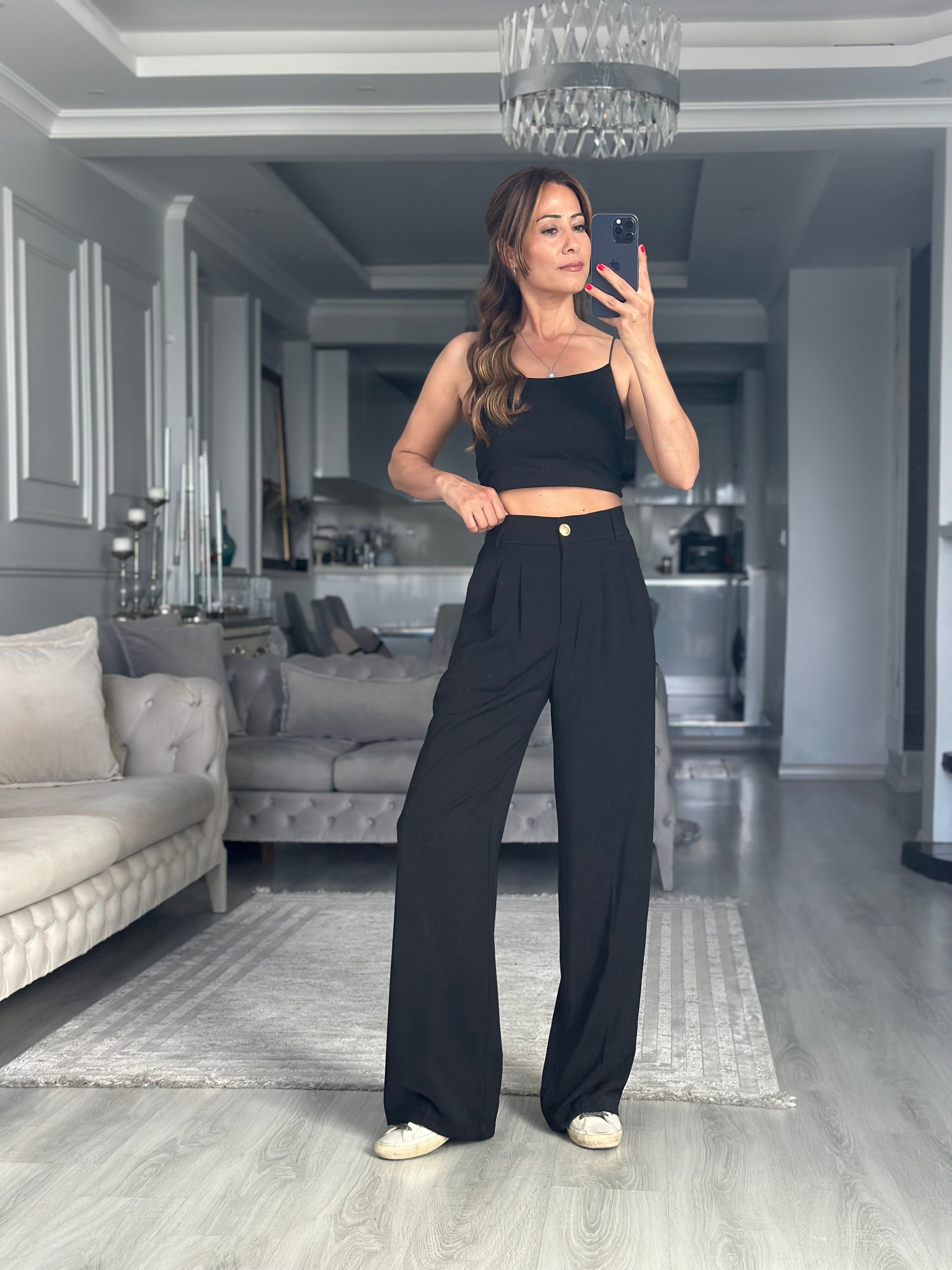 Siyah Crop Lastik Askılı Kadın Atlet