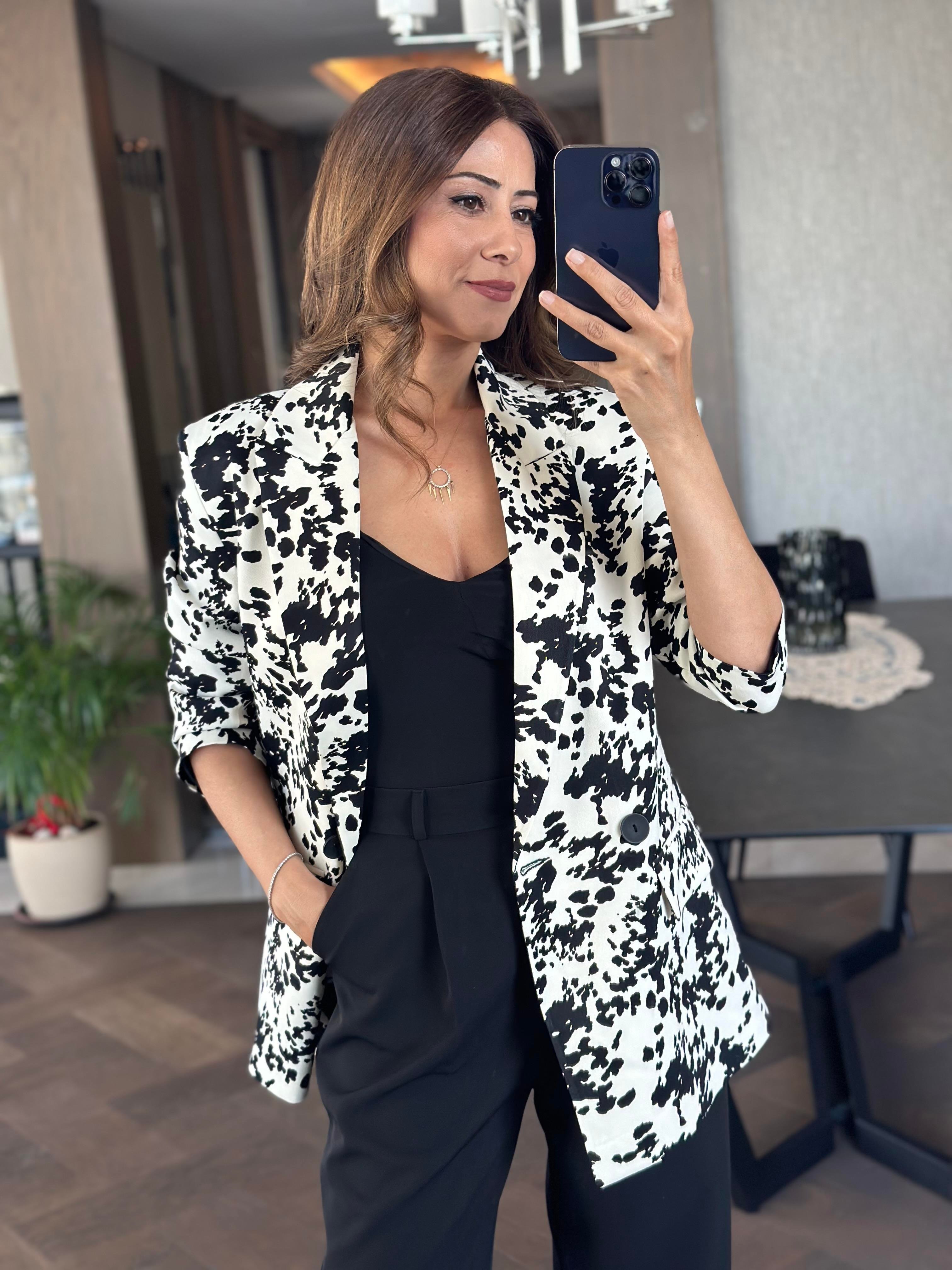 Siyah Desenli Kruvaze Yaka Orjinal Marka Blazer Kadın Ceket