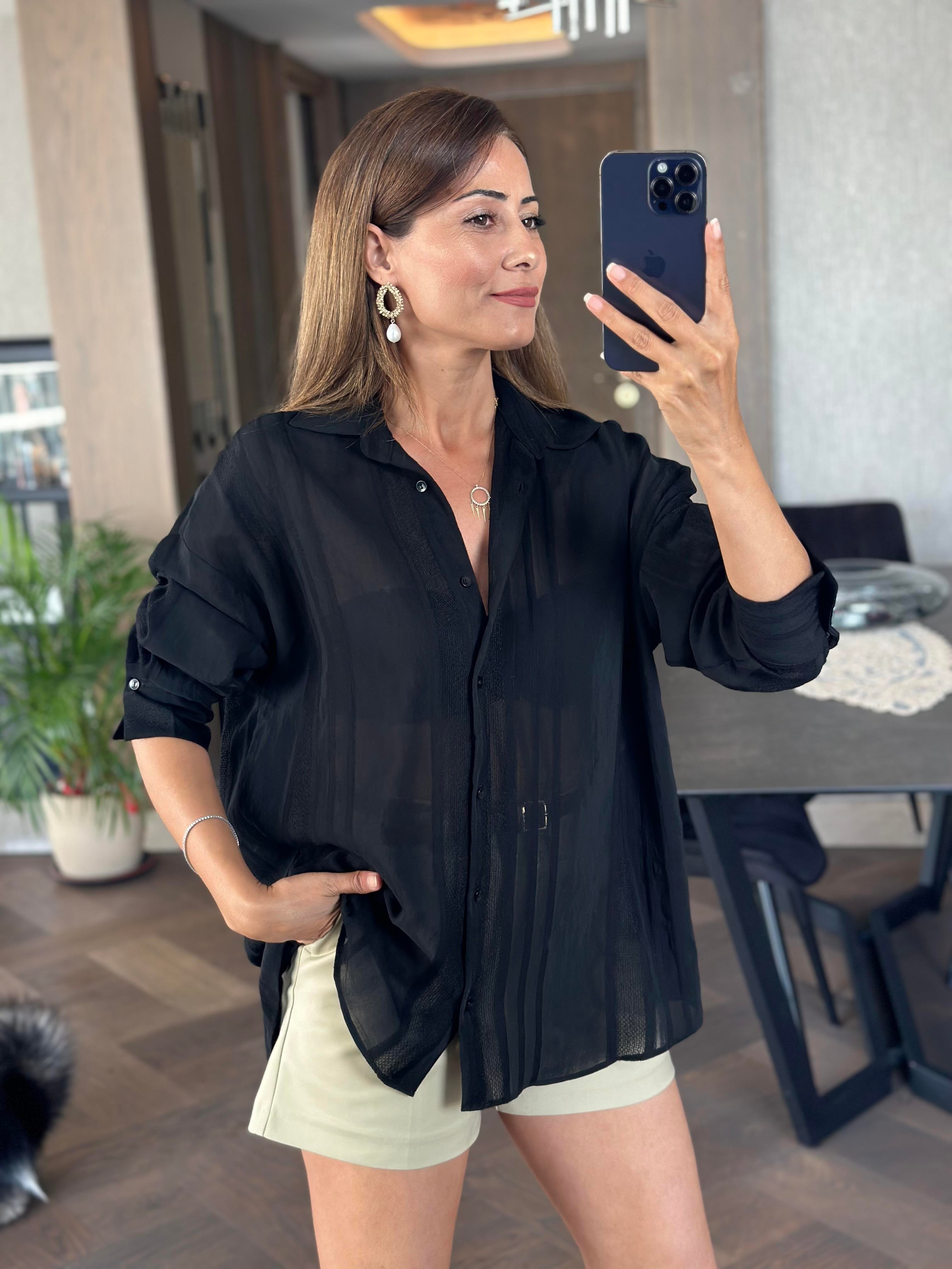 Siyah Dokulu Transparan Kadın Gömlek