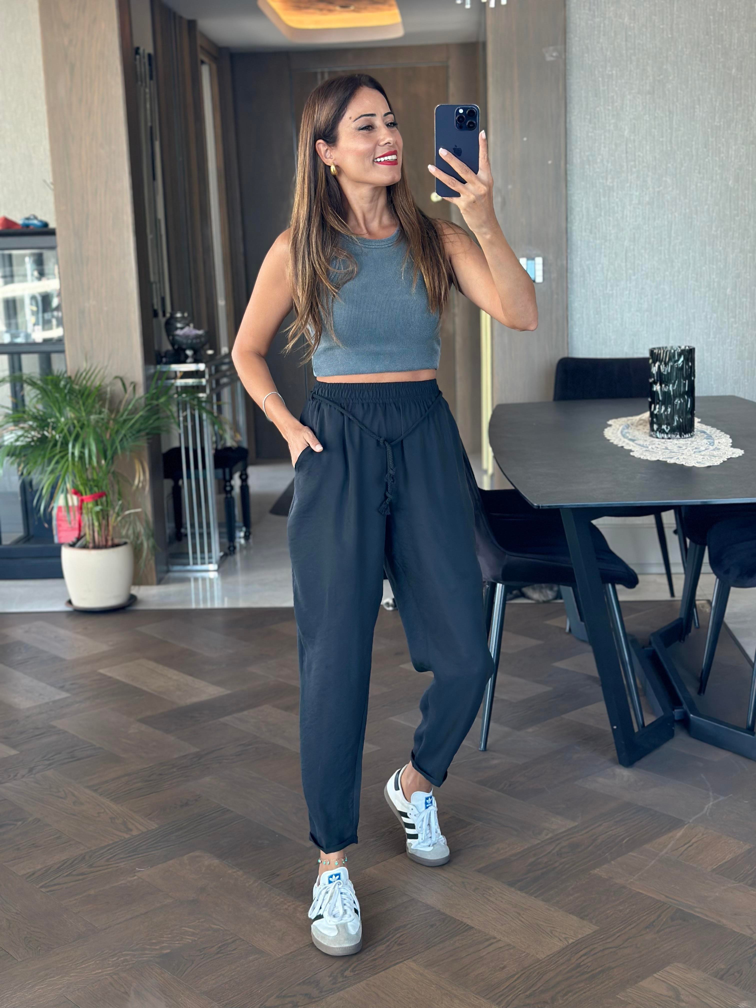 Siyah Duble Paça Örgü Kemerli Tnsel Kadın Pantolon