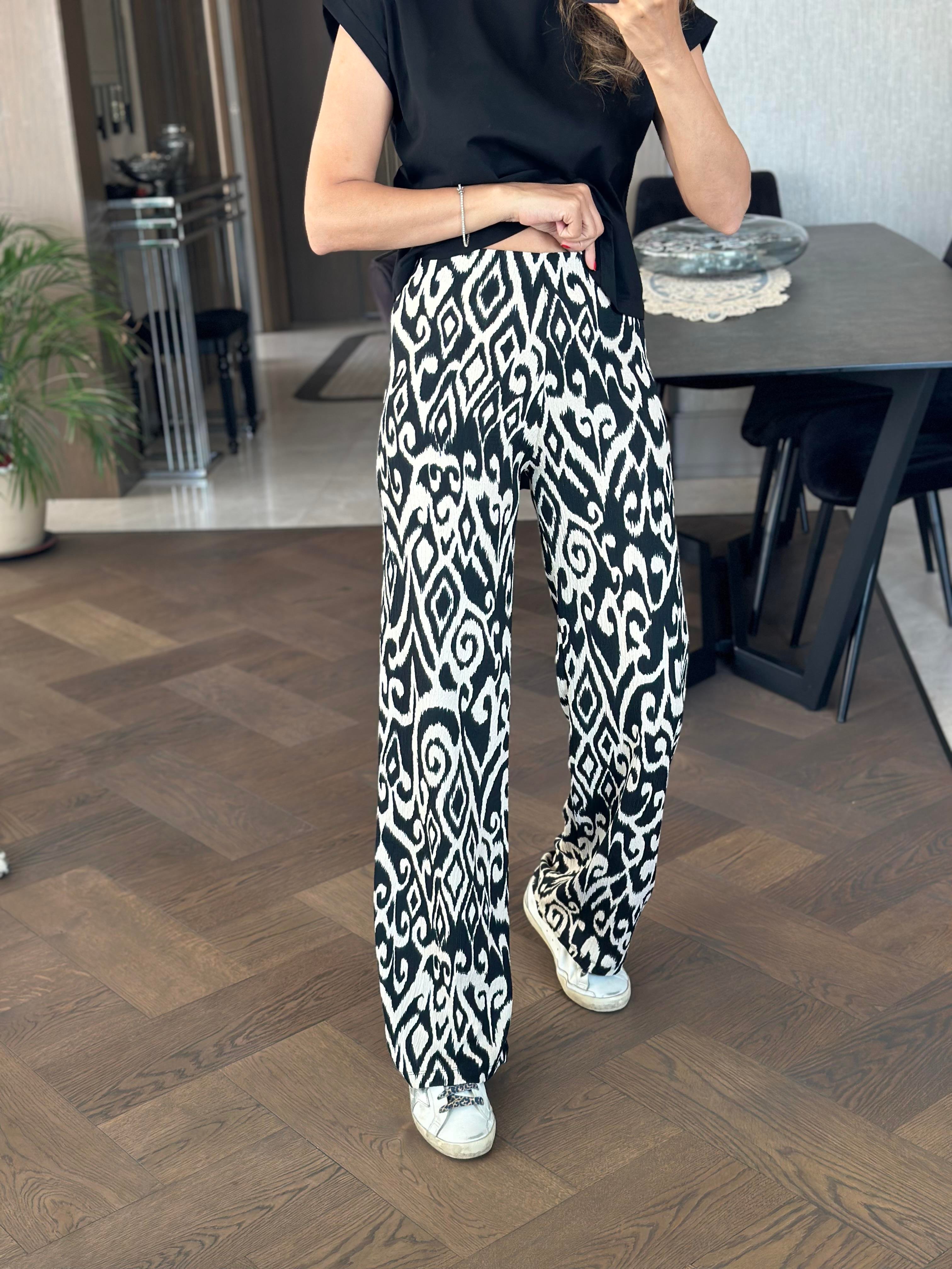 Siyah Ekru Geometrik Desenli Beli Lastikli Bürümcük Kadın Pantolon