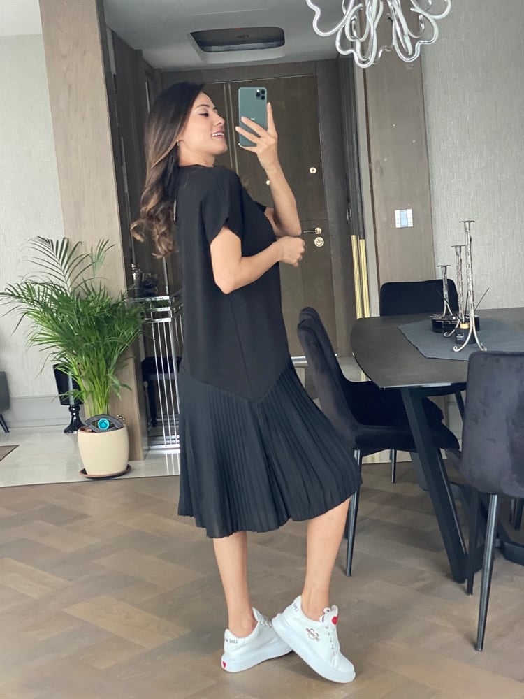 Siyah Eteği Pliseli Çelik Elbise