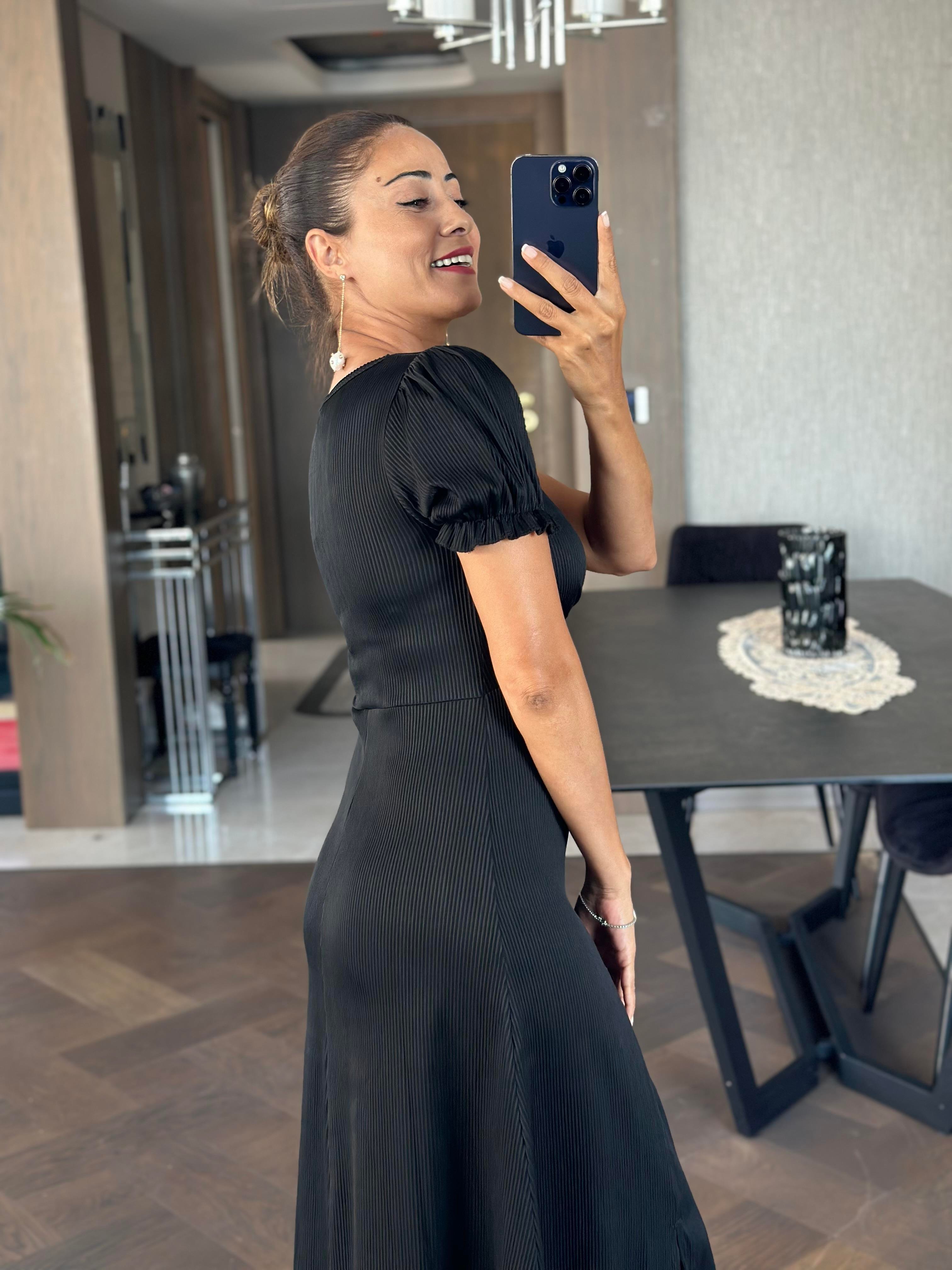 Siyah Fitilli Örme Kumaş Prenses Kol Yırtmaçlı Kadın Elbise