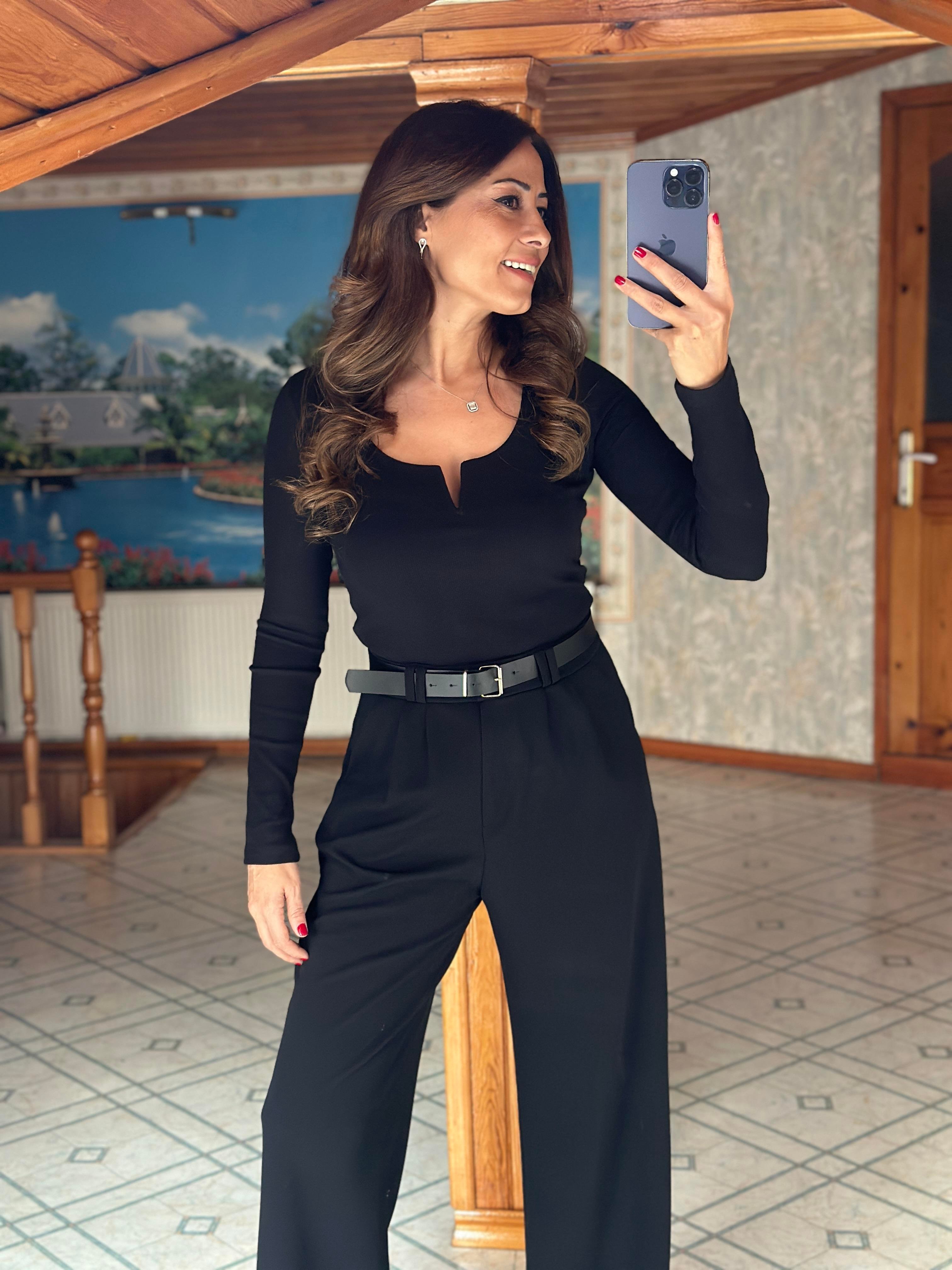 Siyah Gizli V Demirli Uzun Kollu Kaşkorse Kadın Body