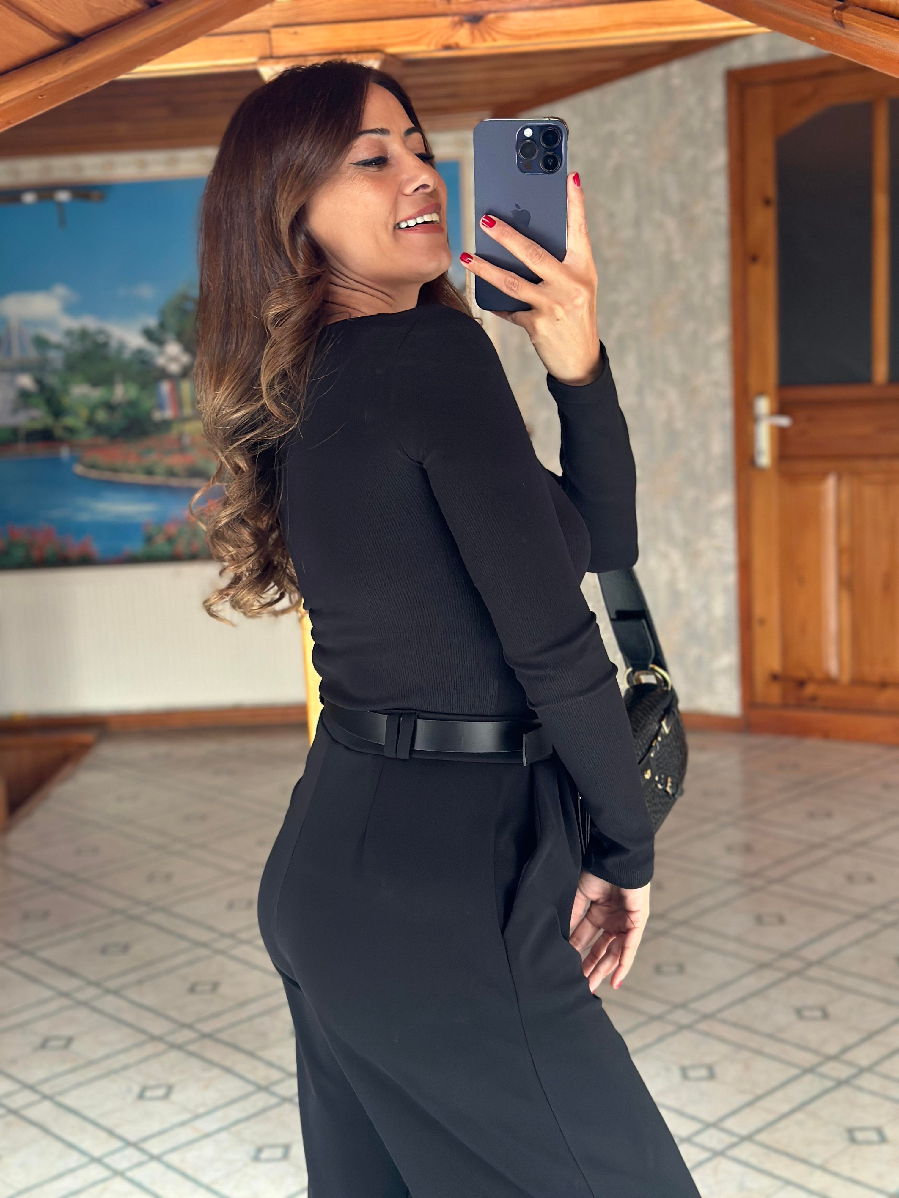 Siyah Gizli V Demirli Uzun Kollu Kaşkorse Kadın Body