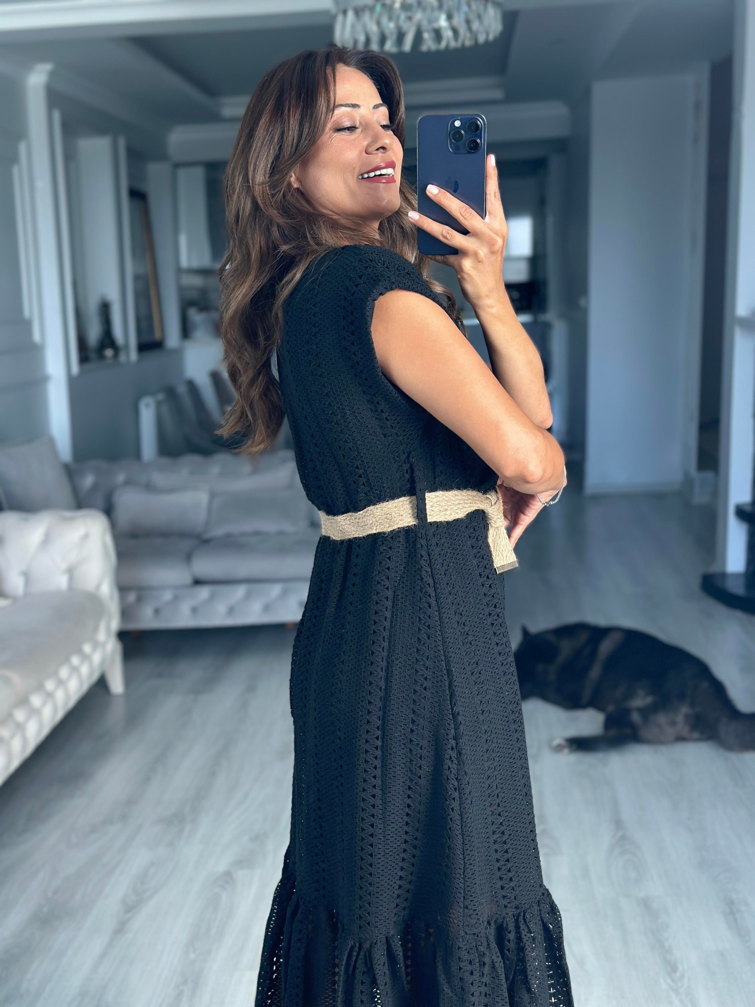 Siyah Hasır Kemerli Dantel Kadın Elbise