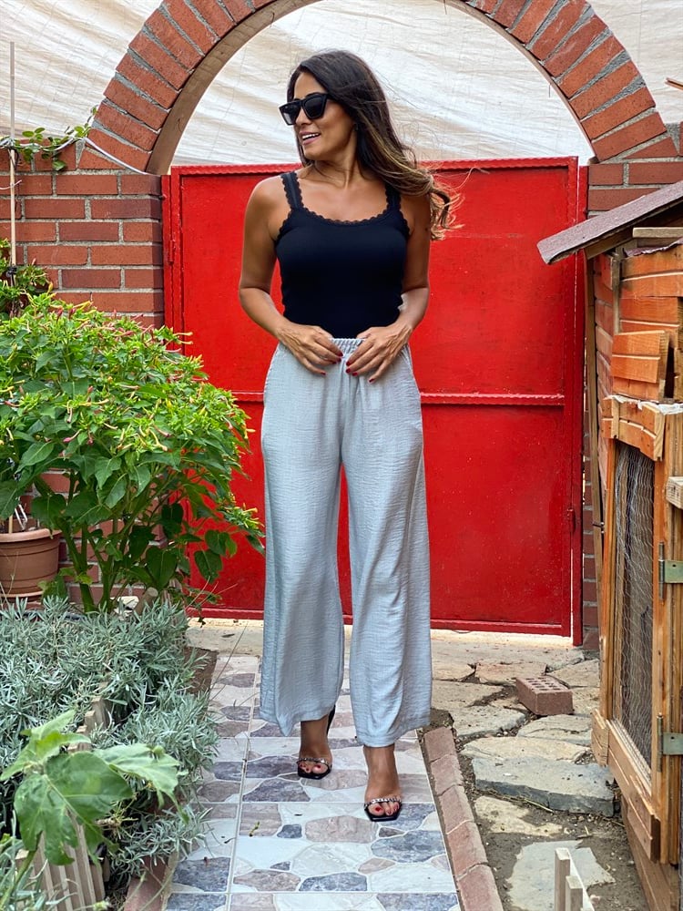 Siyah Kaşkorse Dantel Askılı Kadın Body