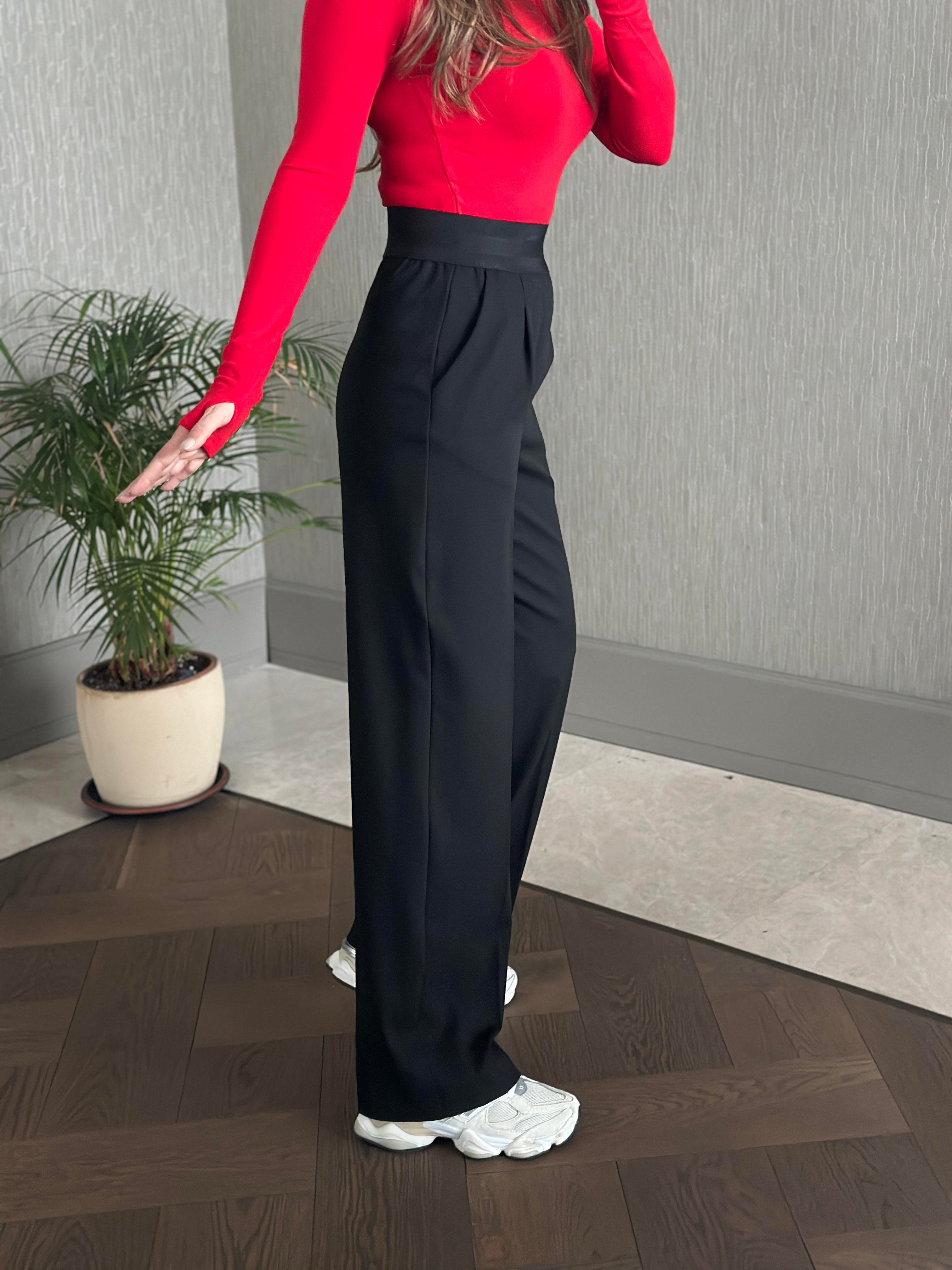 Siyah Kemeri Geniş Lastikli Cepli Palazzo Kadın Kumaş Pantolon