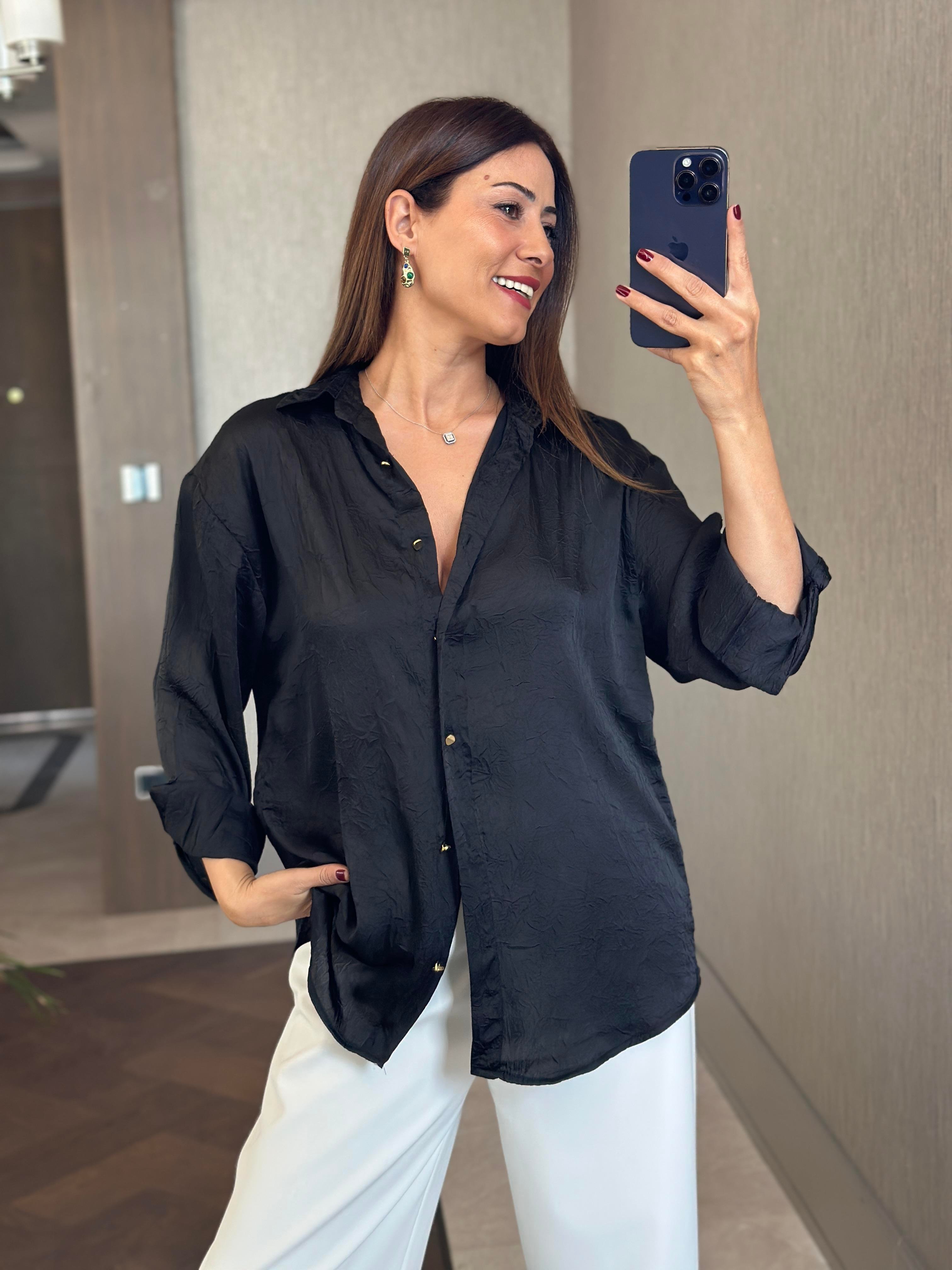 Siyah Kırışık Saten Uzun Kol Kadın Gömlek