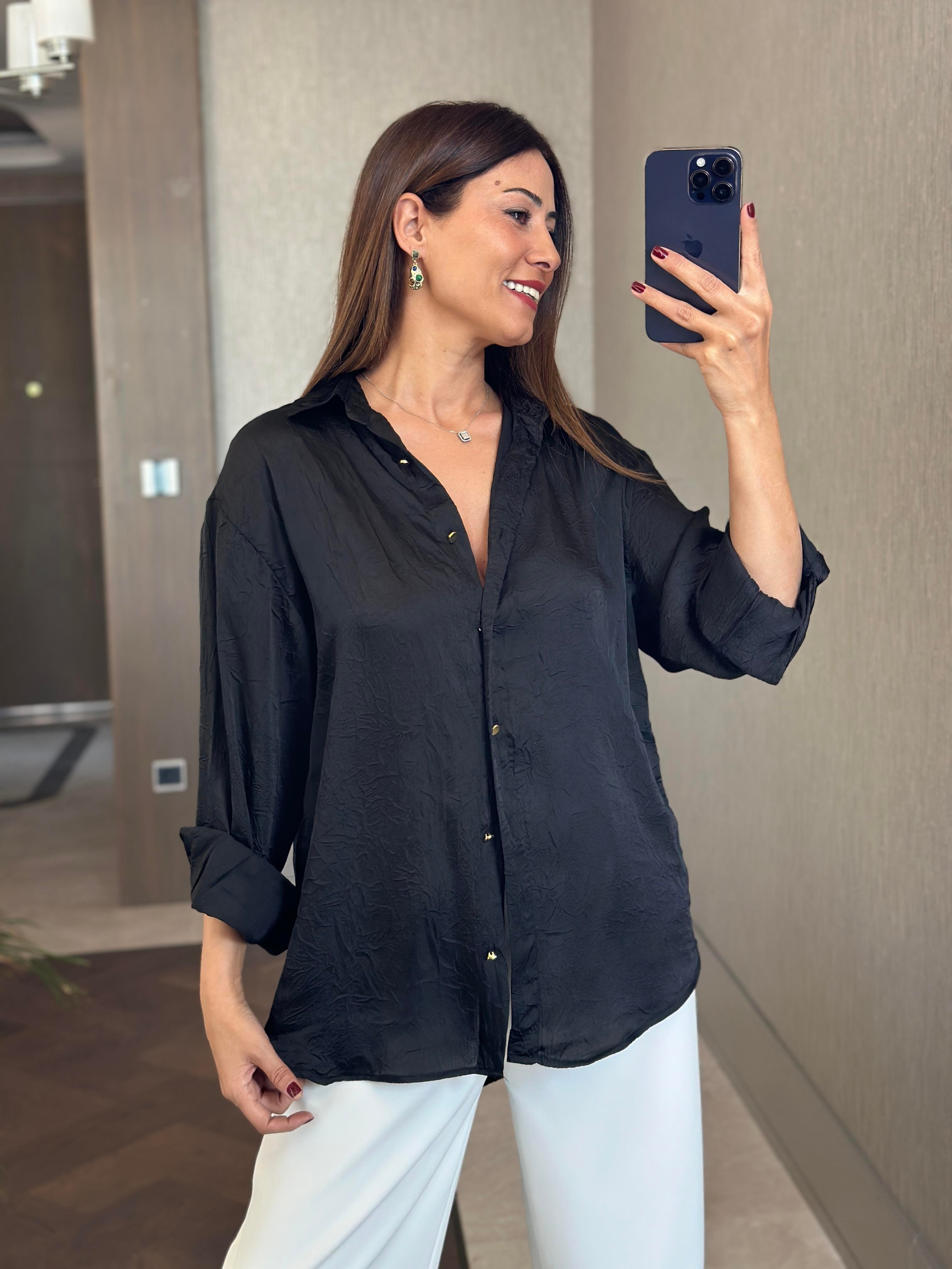 Siyah Kırışık Saten Uzun Kol Kadın Gömlek