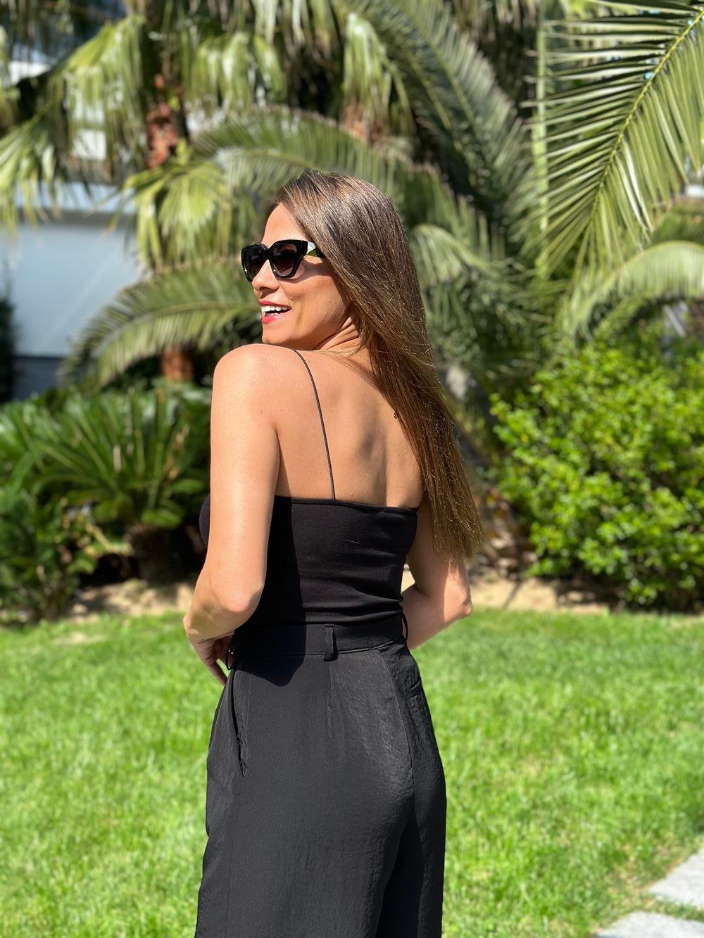 Siyah Lastik Askılı Kadın Atlet