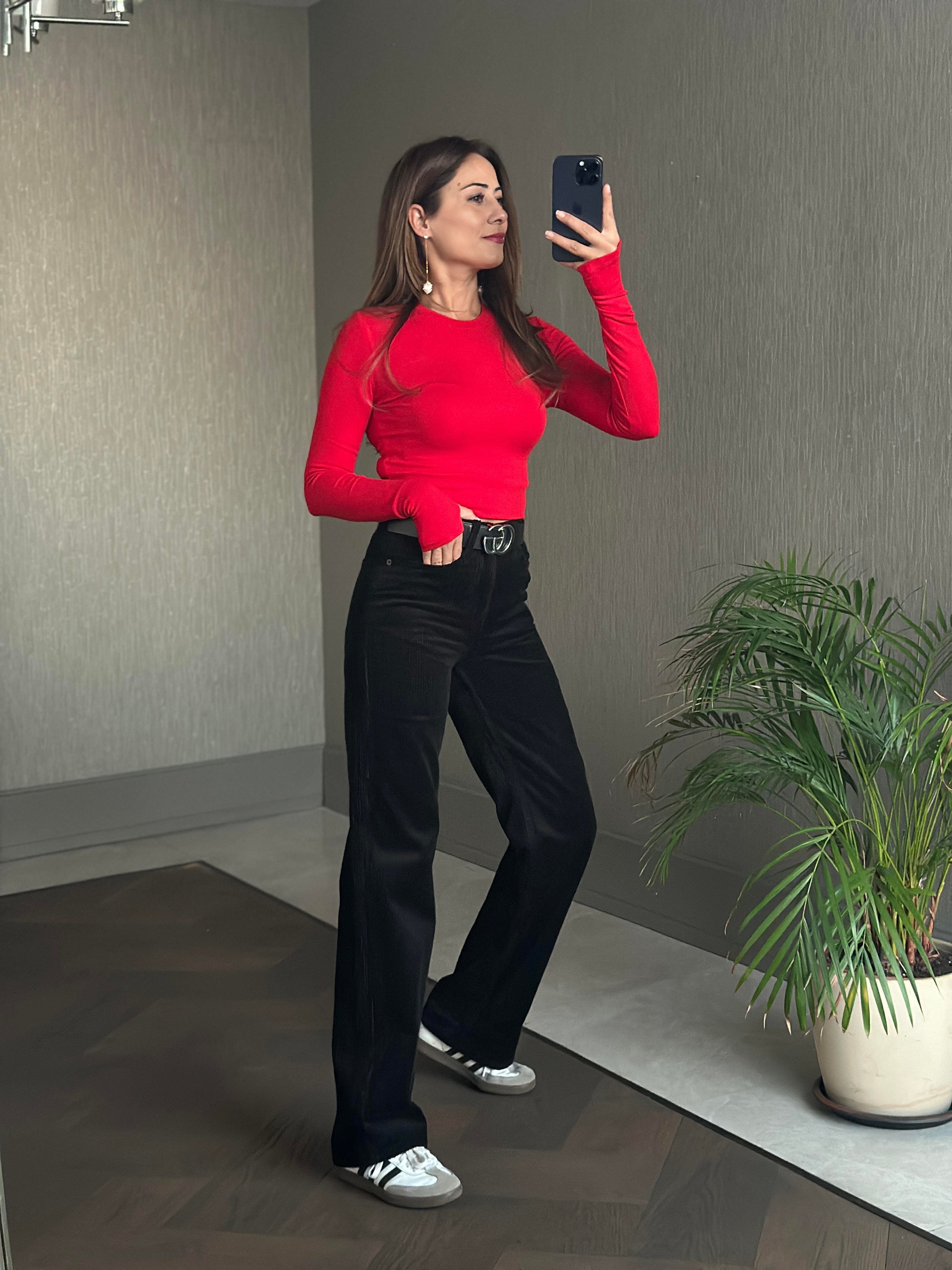 Siyah Marka Model Straight Fitilli Kadın Kadife Pantolon