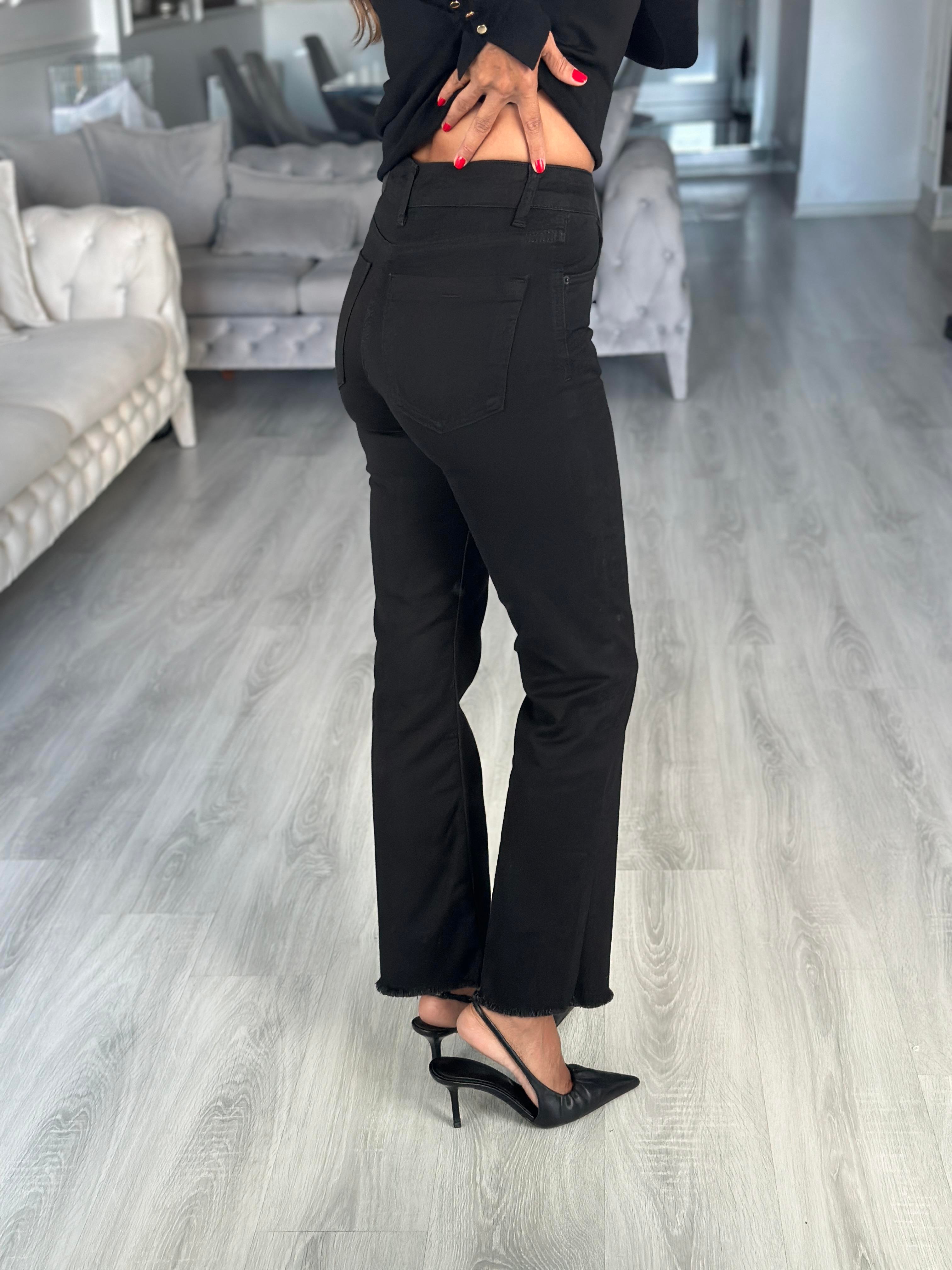 Siyah Mini Flare Paçası Püsküllü Kadın Jean Pantolon