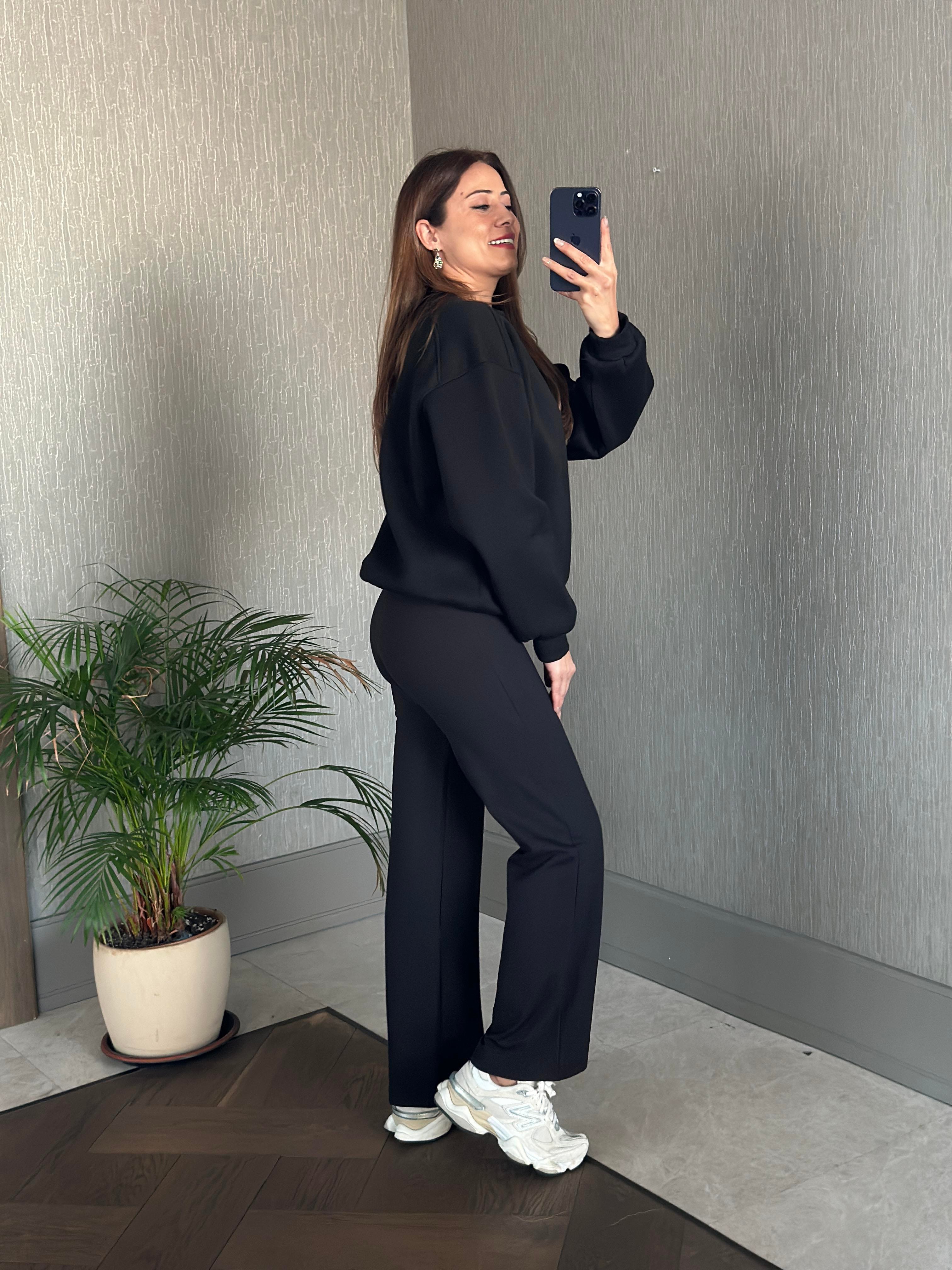 Siyah Omzu Dikiş Detaylı Bisiklet Yaka Şardonlu Kadın Sweatshirt