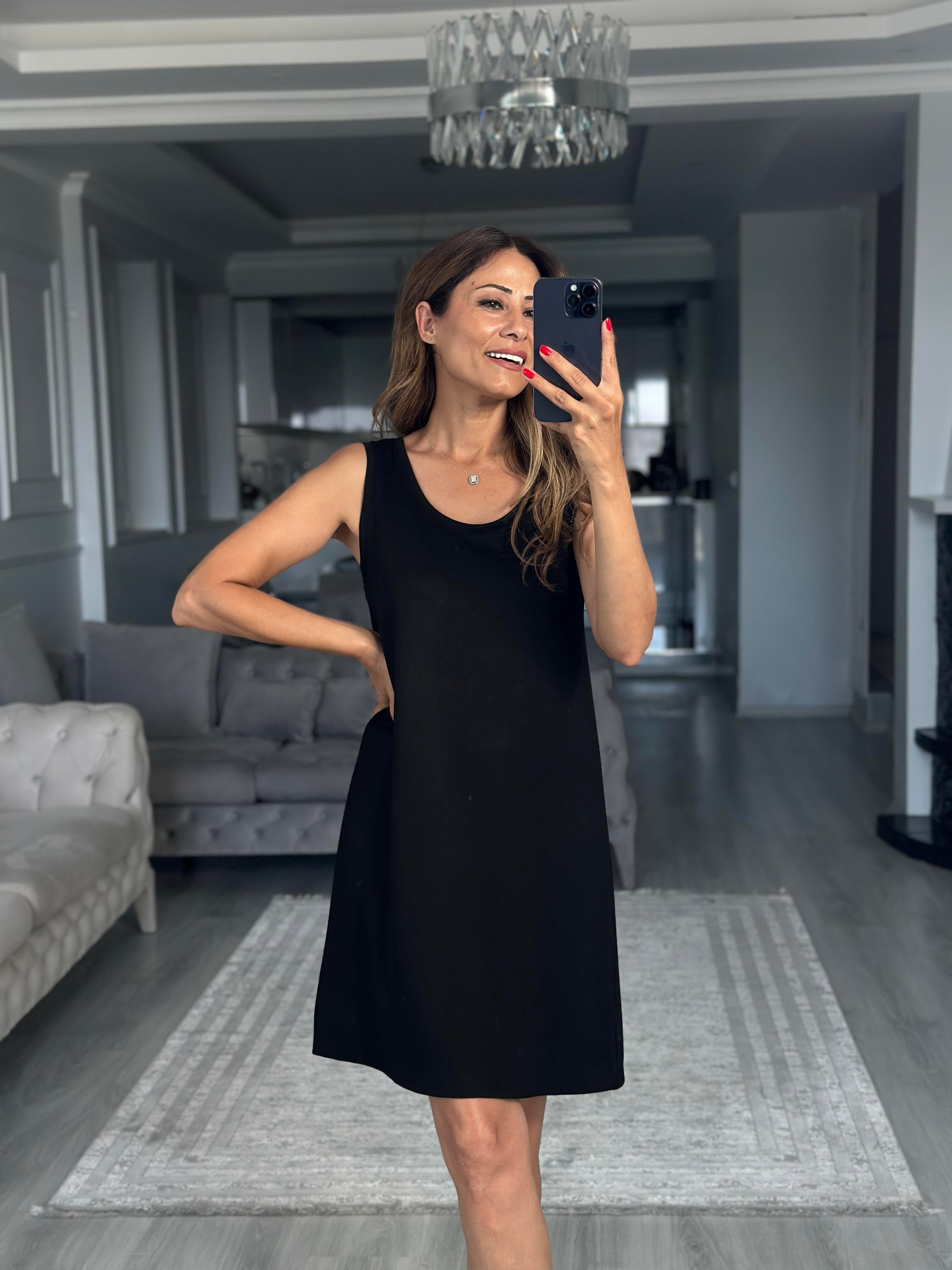 Siyah Ön Arka U Yaka  Basic Mini Kadın Elbise