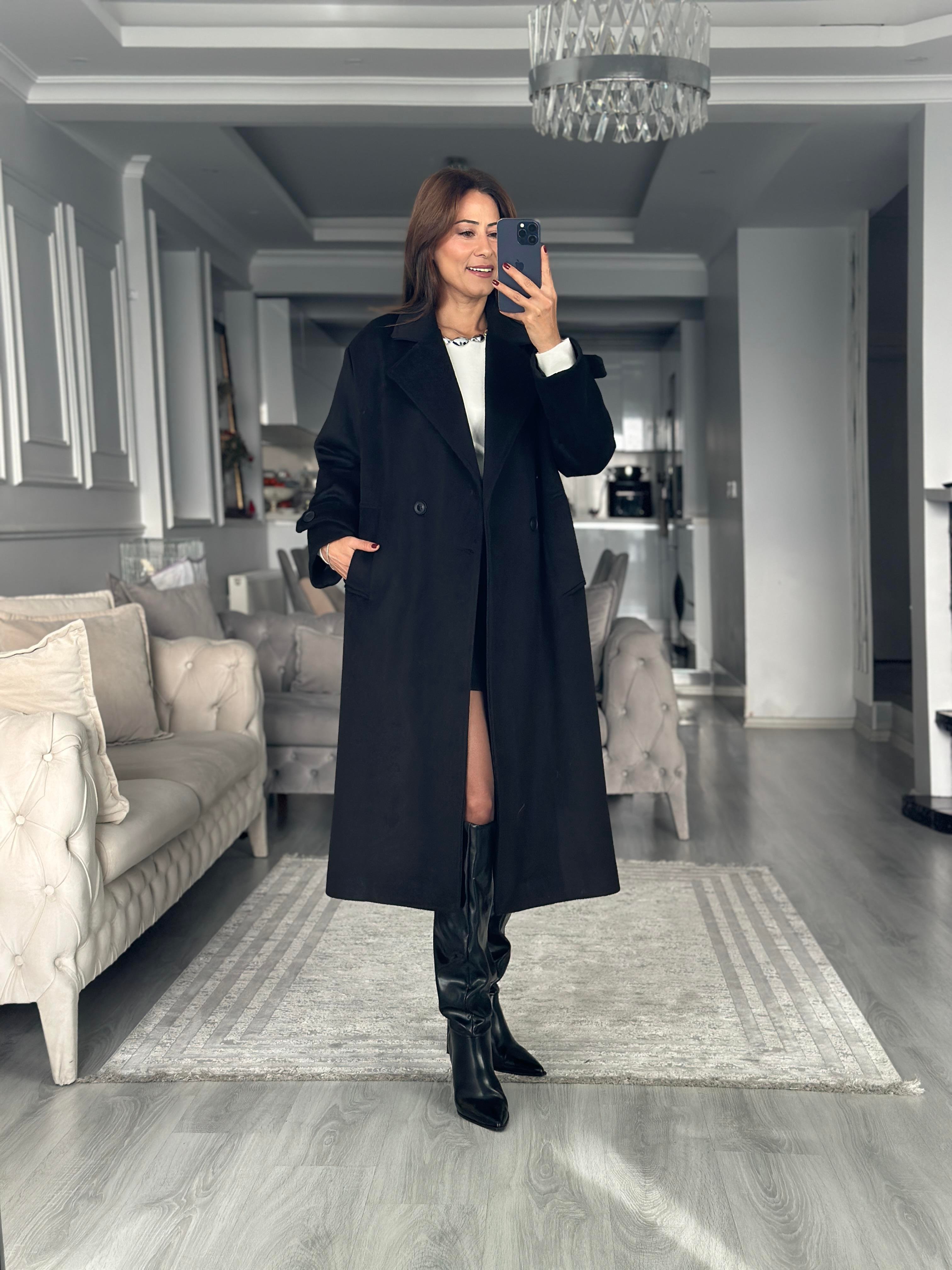 Siyah Oversize İki Düğmeli Kaşe Kaban