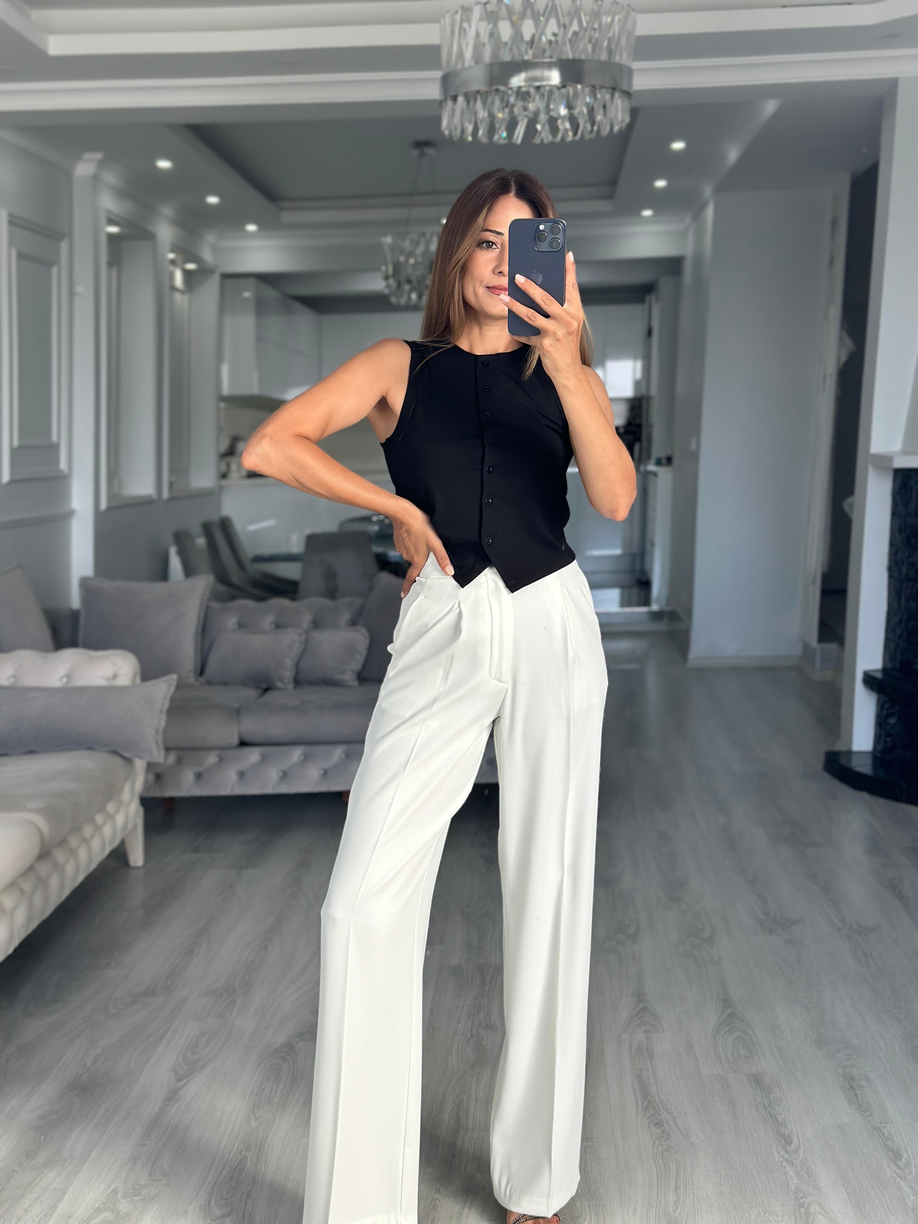 Siyah Sıfır Kol Düğmeli Bisiklet Yaka Kadın Yelek