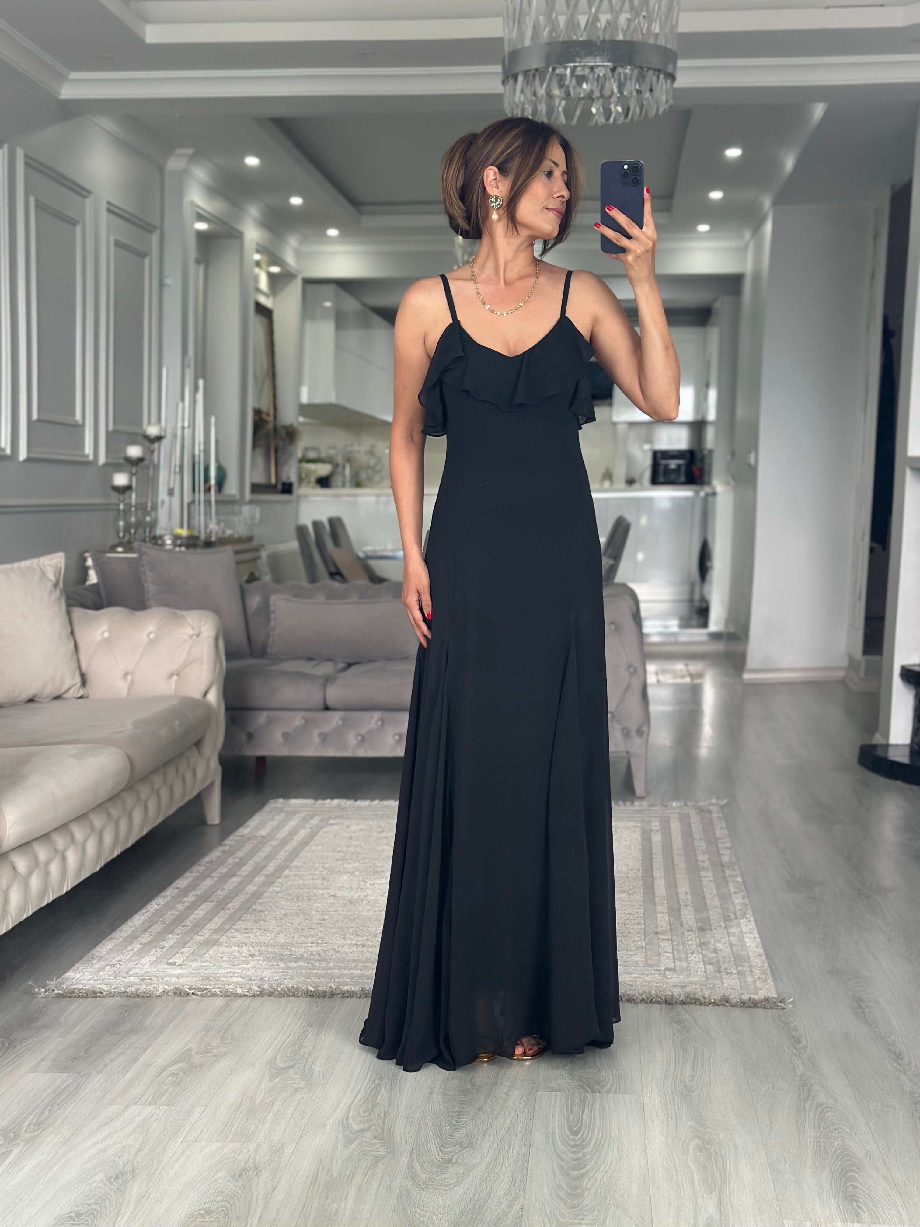 Siyah Şifon Fırfır Detaylı Askılı Maxi Boy Kadın Elbise