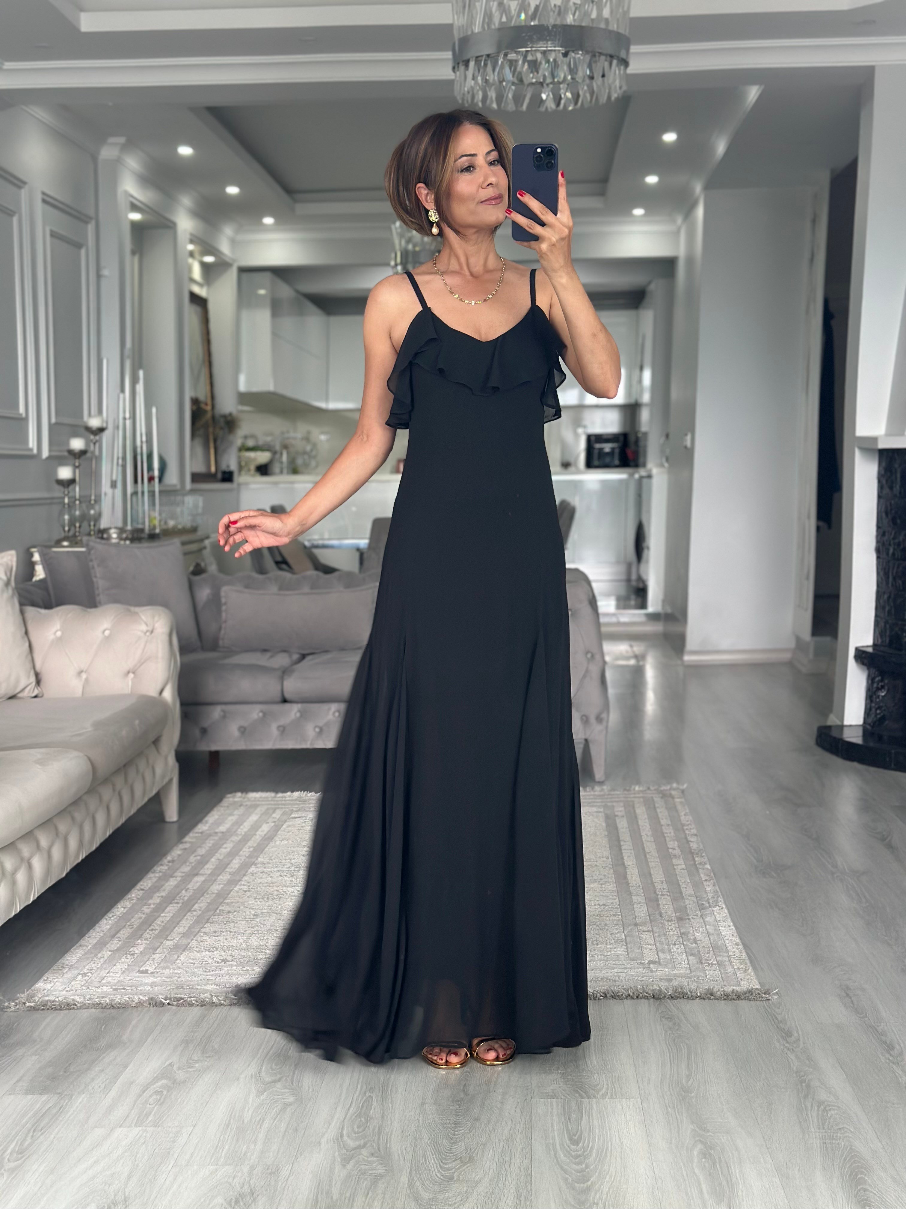 Siyah Şifon Fırfır Detaylı Askılı Maxi Boy Kadın Elbise