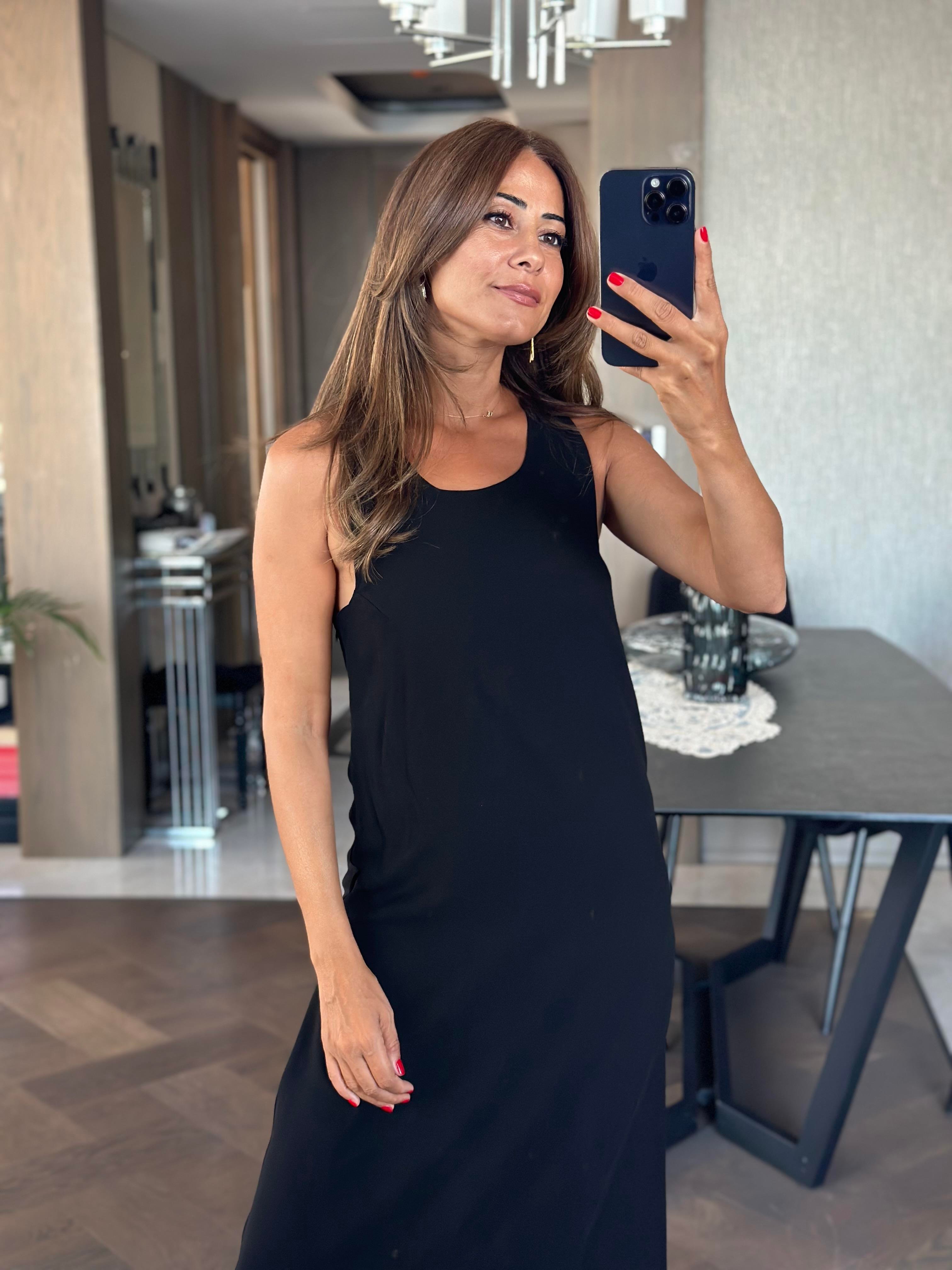 Siyah Sırtı Bambu Aksesuarlı Eteği Anvelop Kadın Keten Elbise 