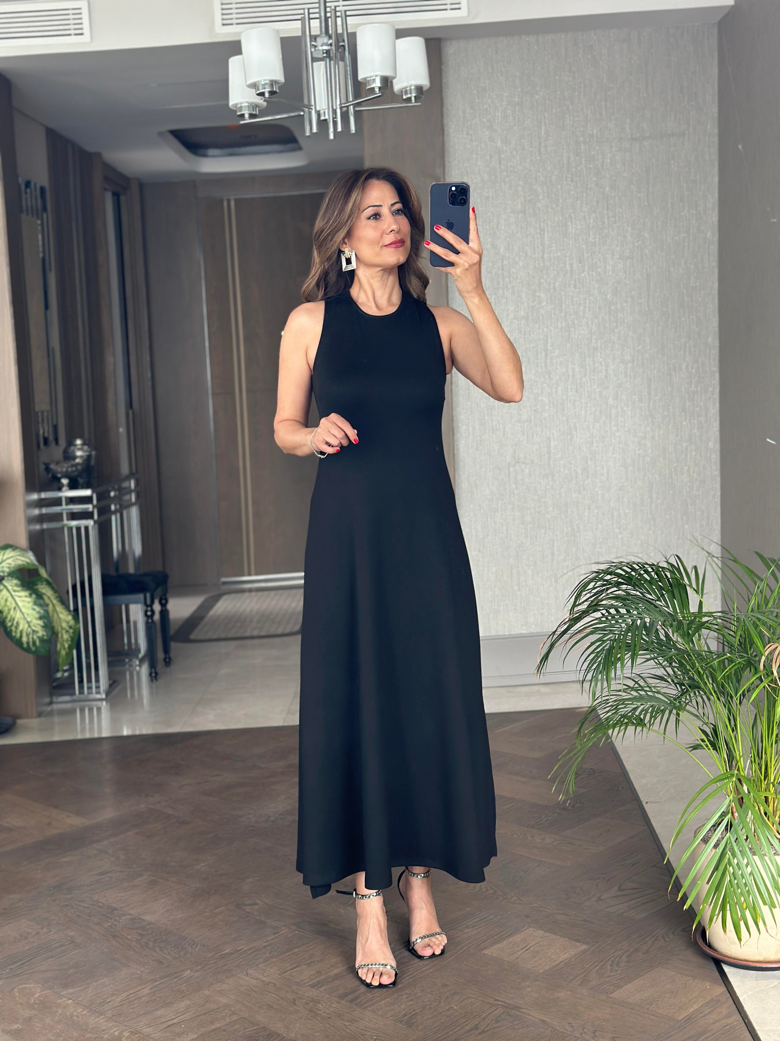 Siyah Sırtı Çapraz Bisiklet Yaka Modal Kadın Elbise