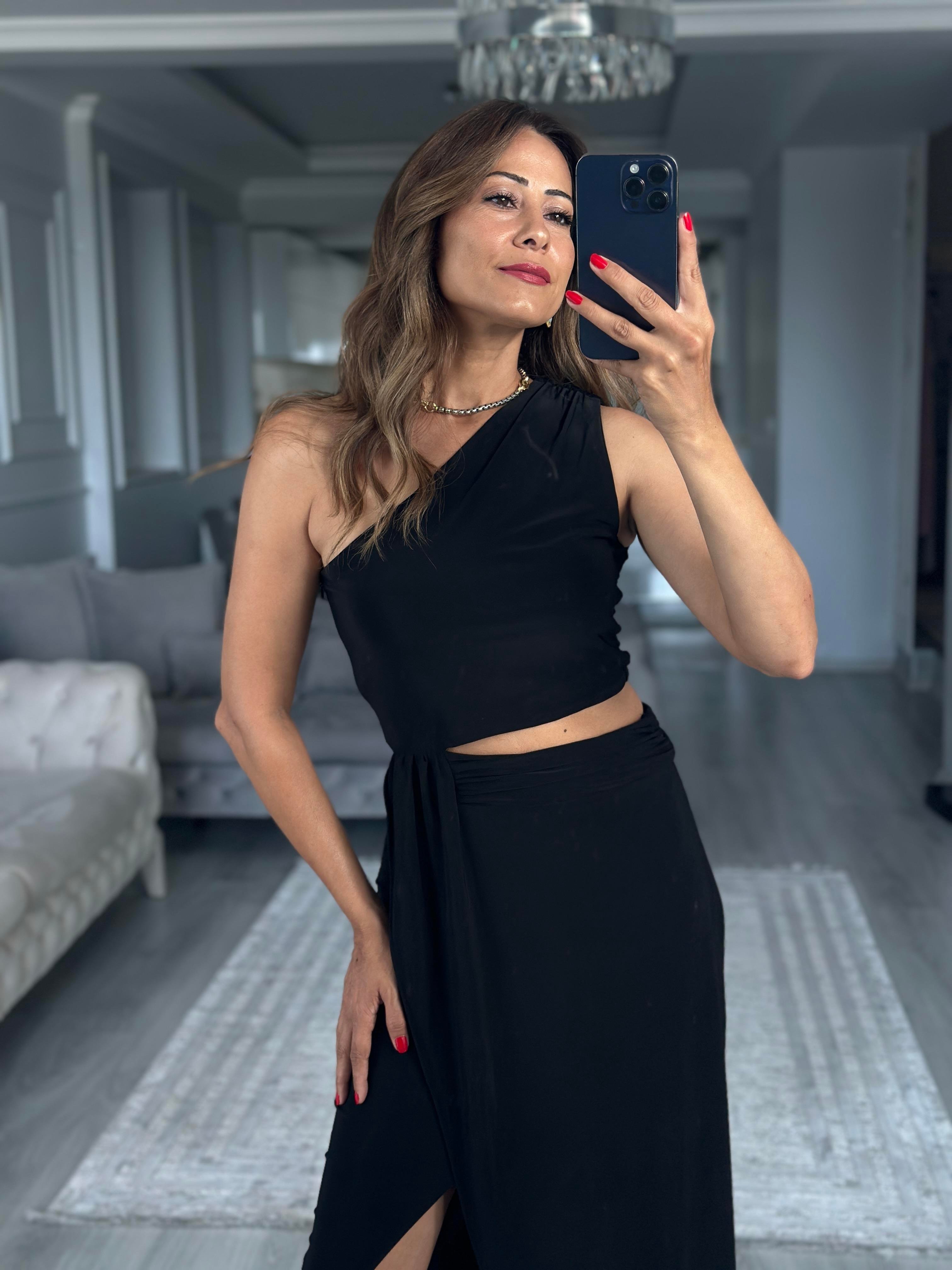 Siyah Tek Omuz Eteği Anvelop Sandy Maksi Boy Kadın Elbise